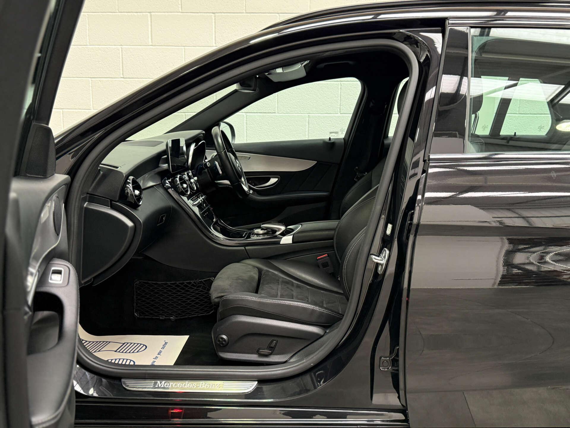 Mercedes-Benz C-Class view 16