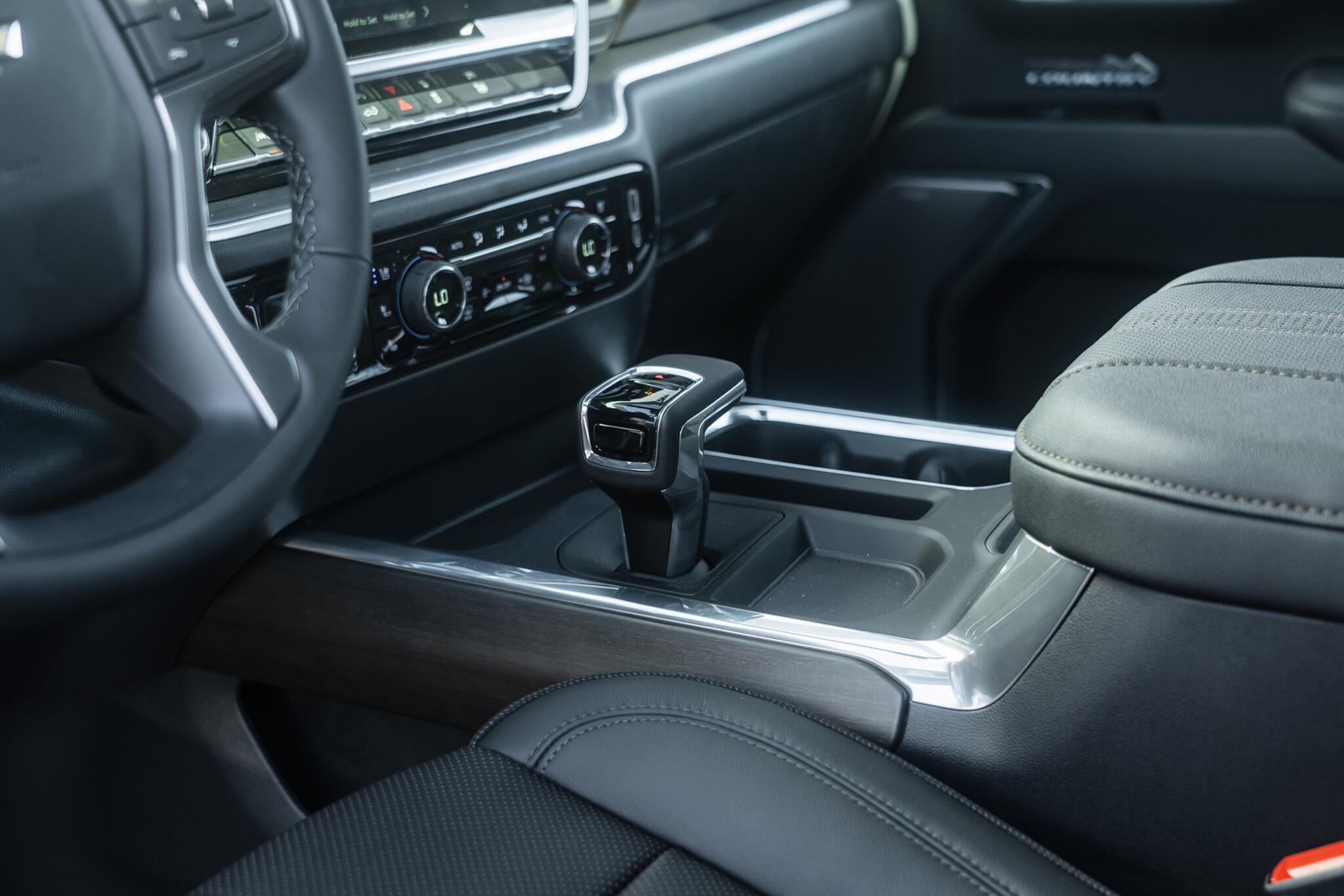 Chevrolet Silverado view 35