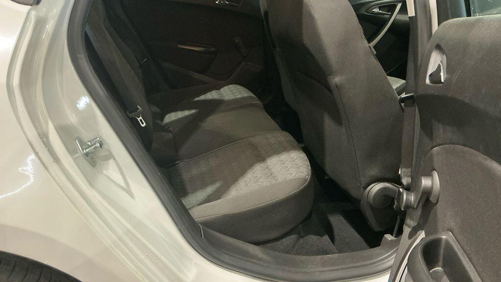 Vauxhall Astra view 6