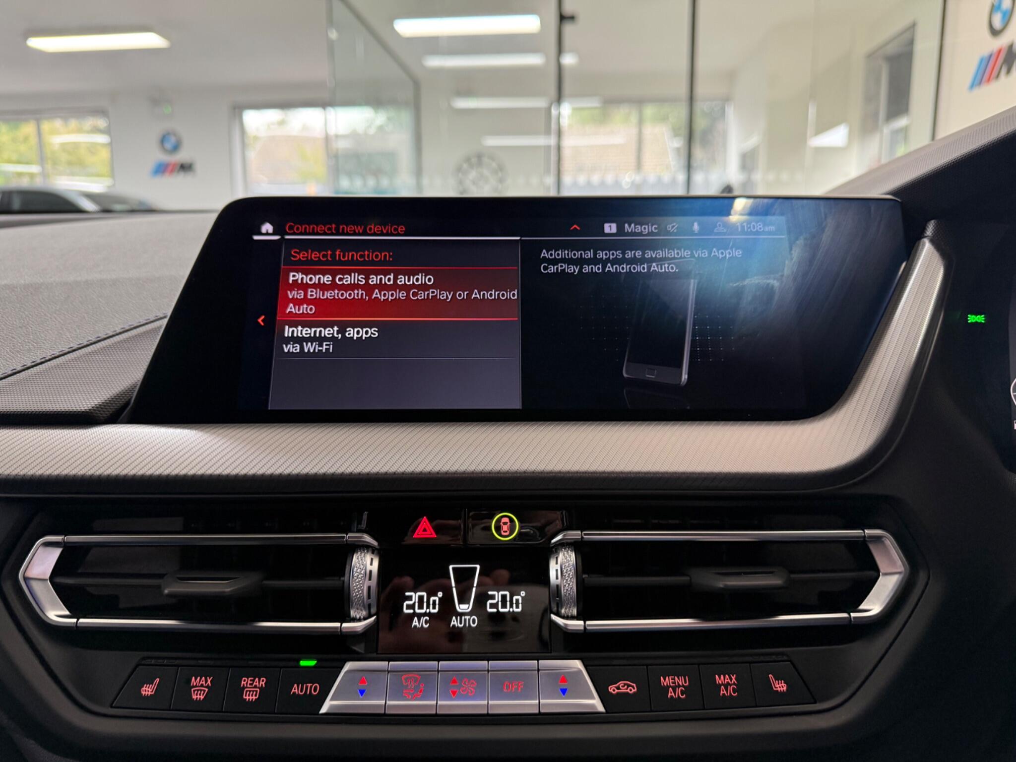 BMW 1 Series view 14
