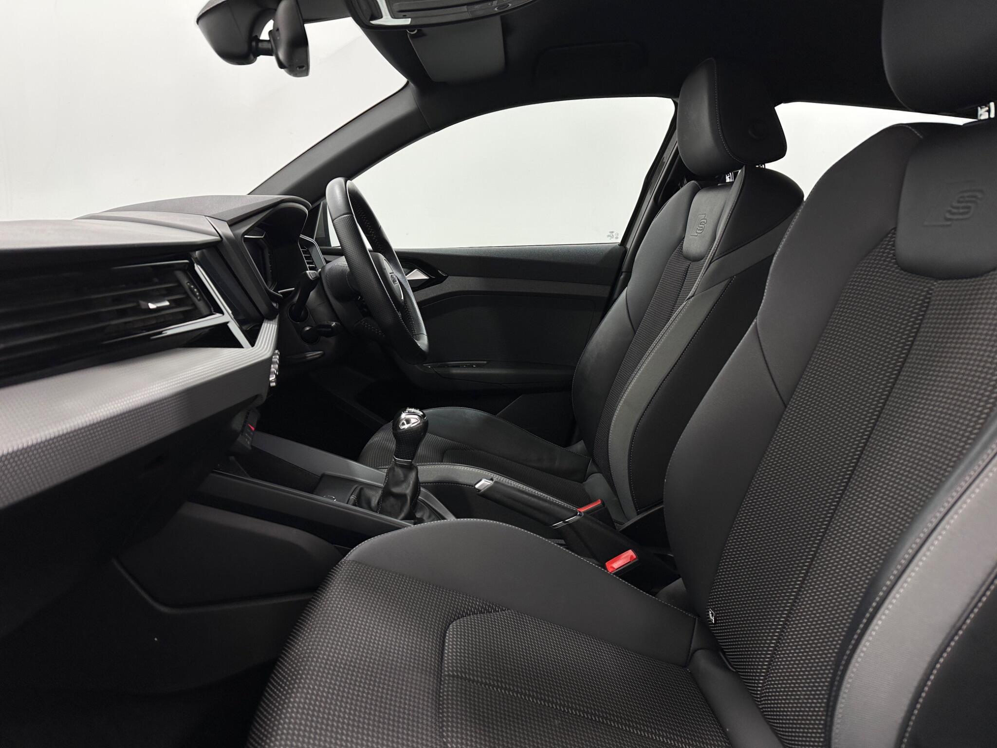 Audi A1 view 34