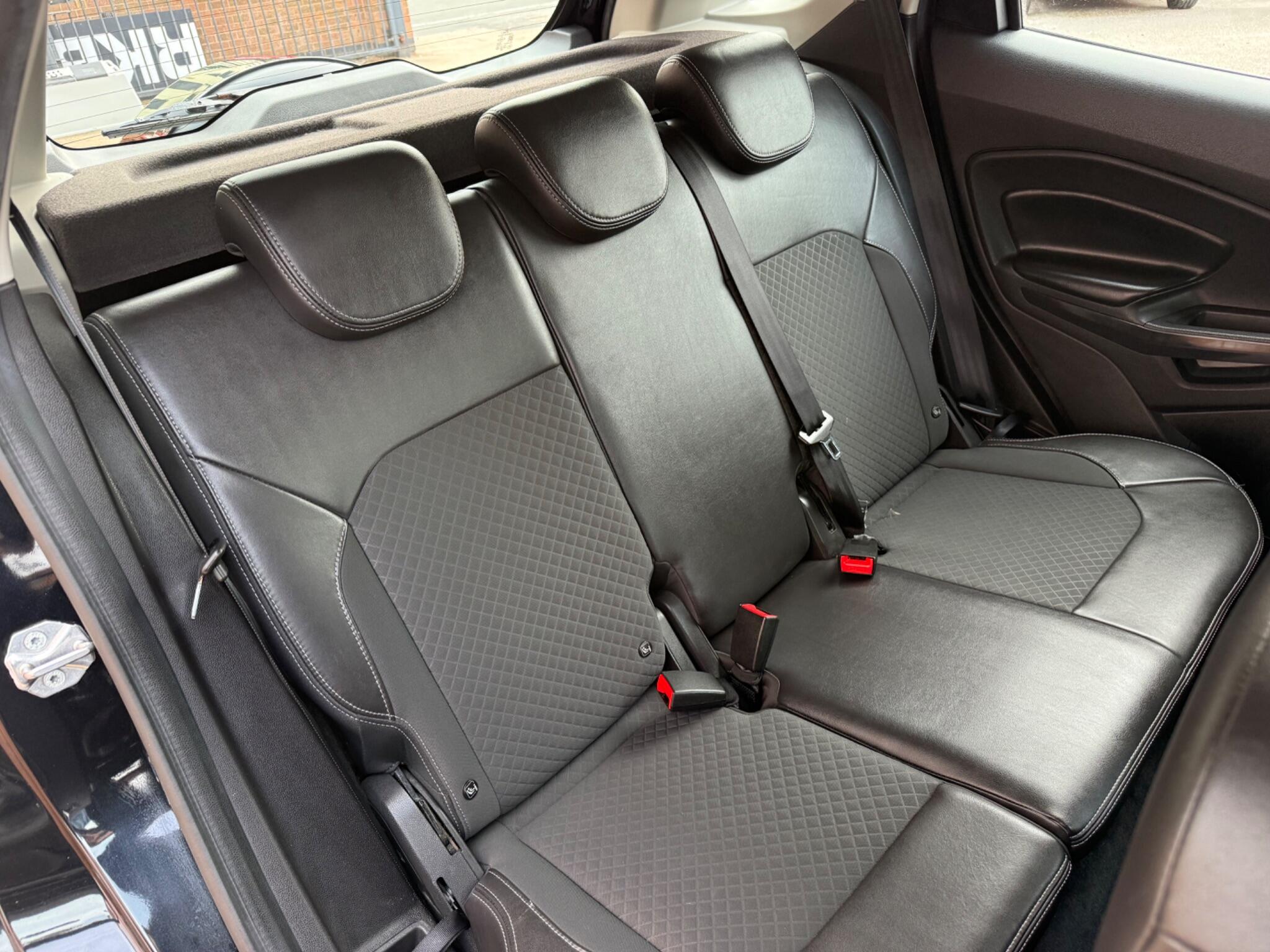 Ford Ecosport view 15