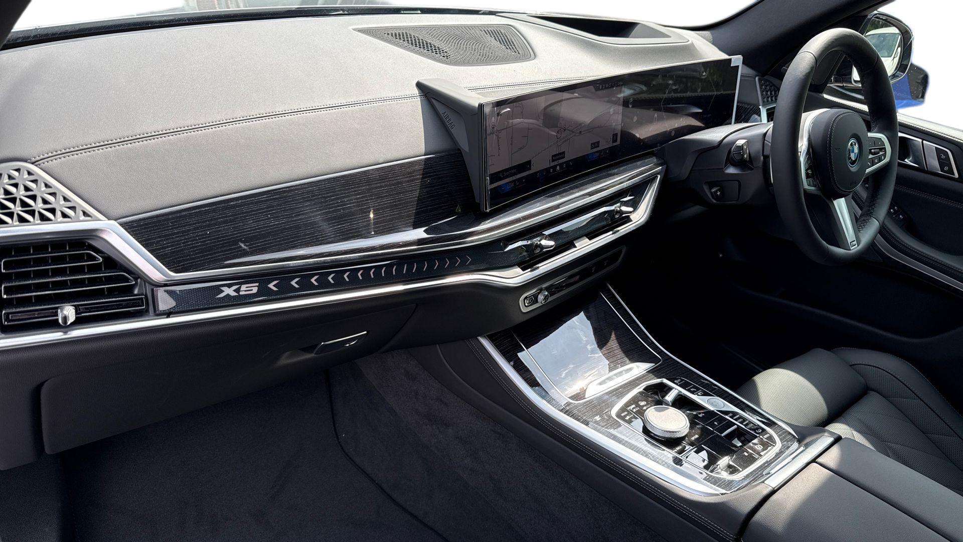 BMW X5 view 7