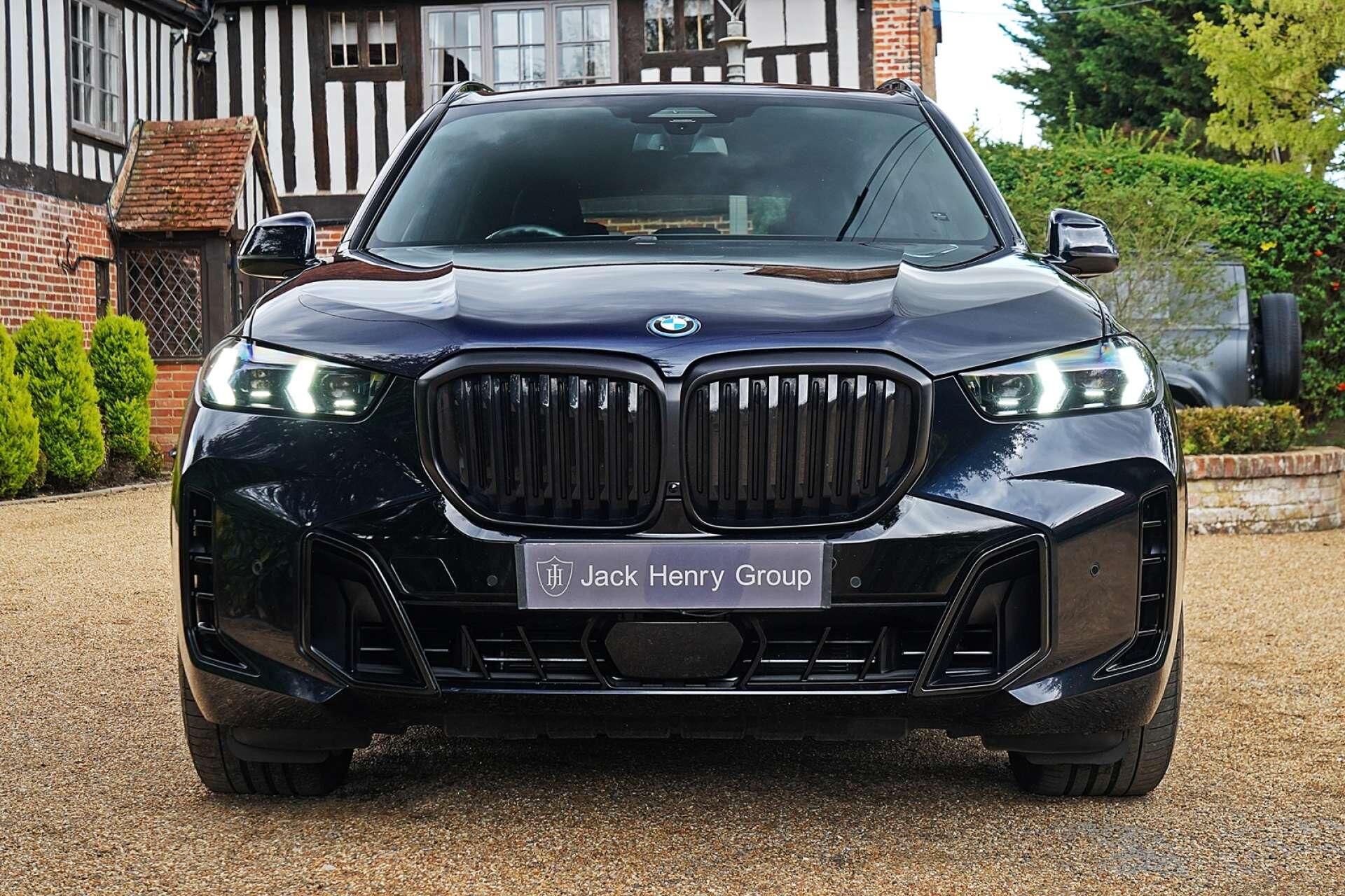 BMW X5 view 9