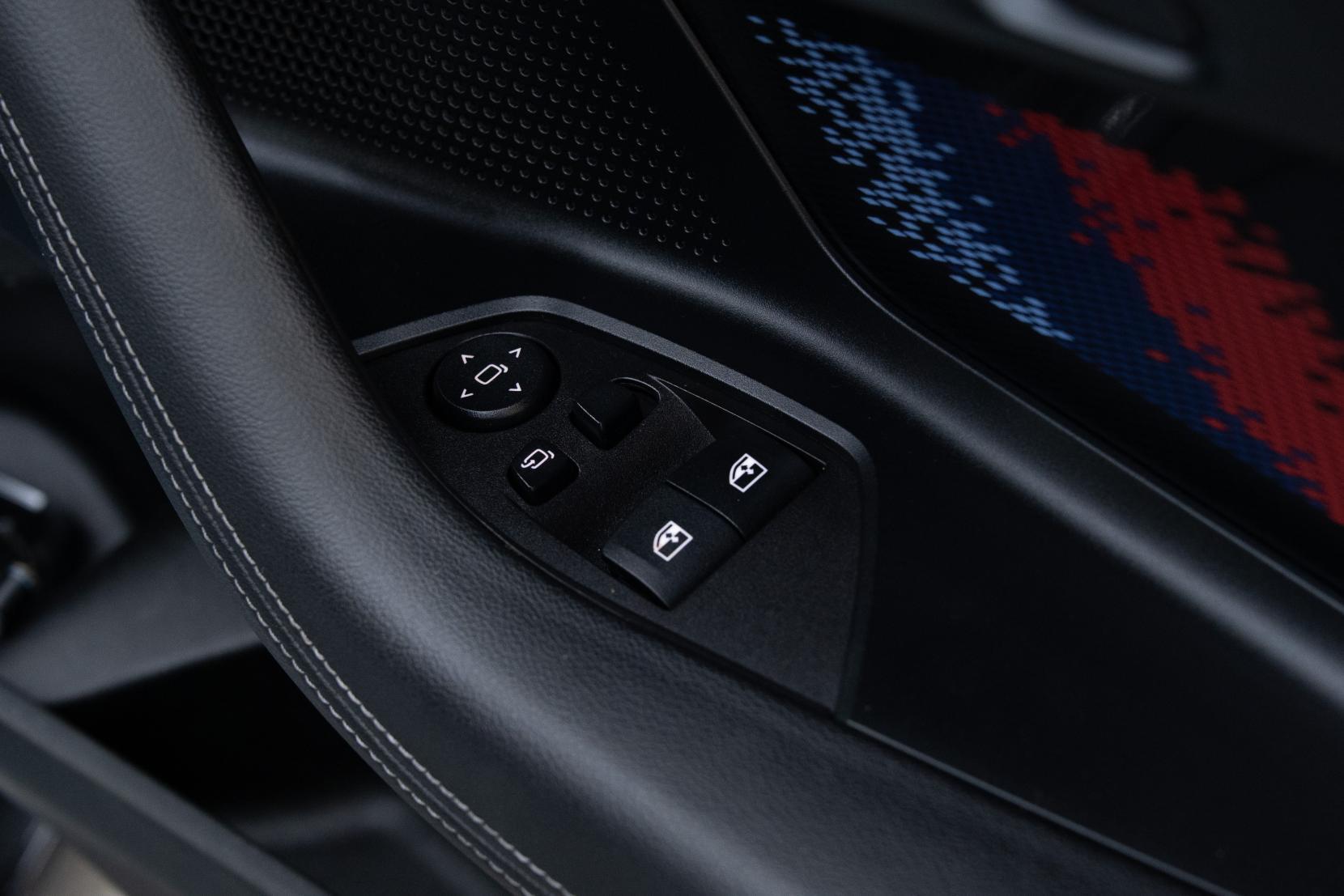 BMW M2 view 16