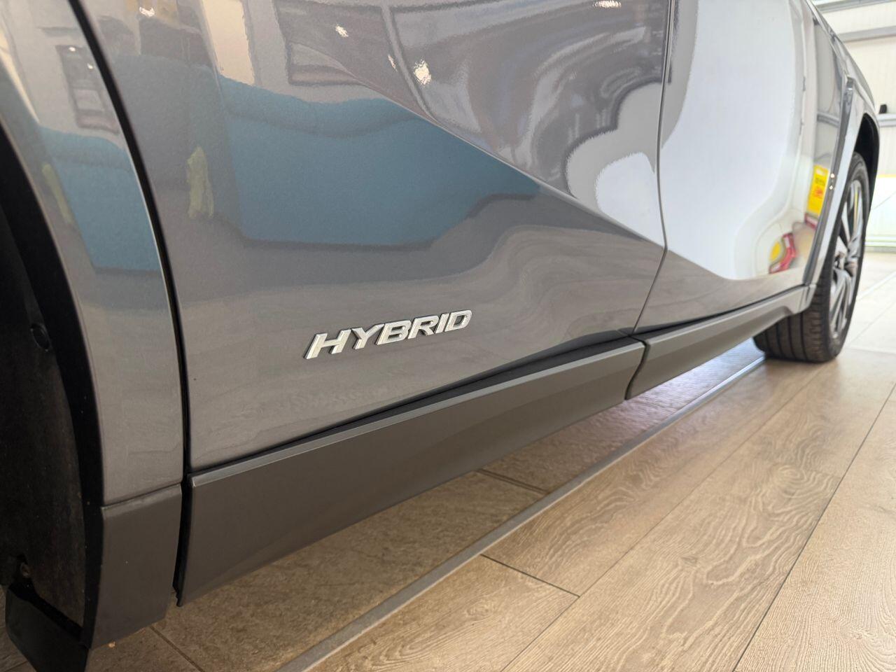 Lexus Ux view 28