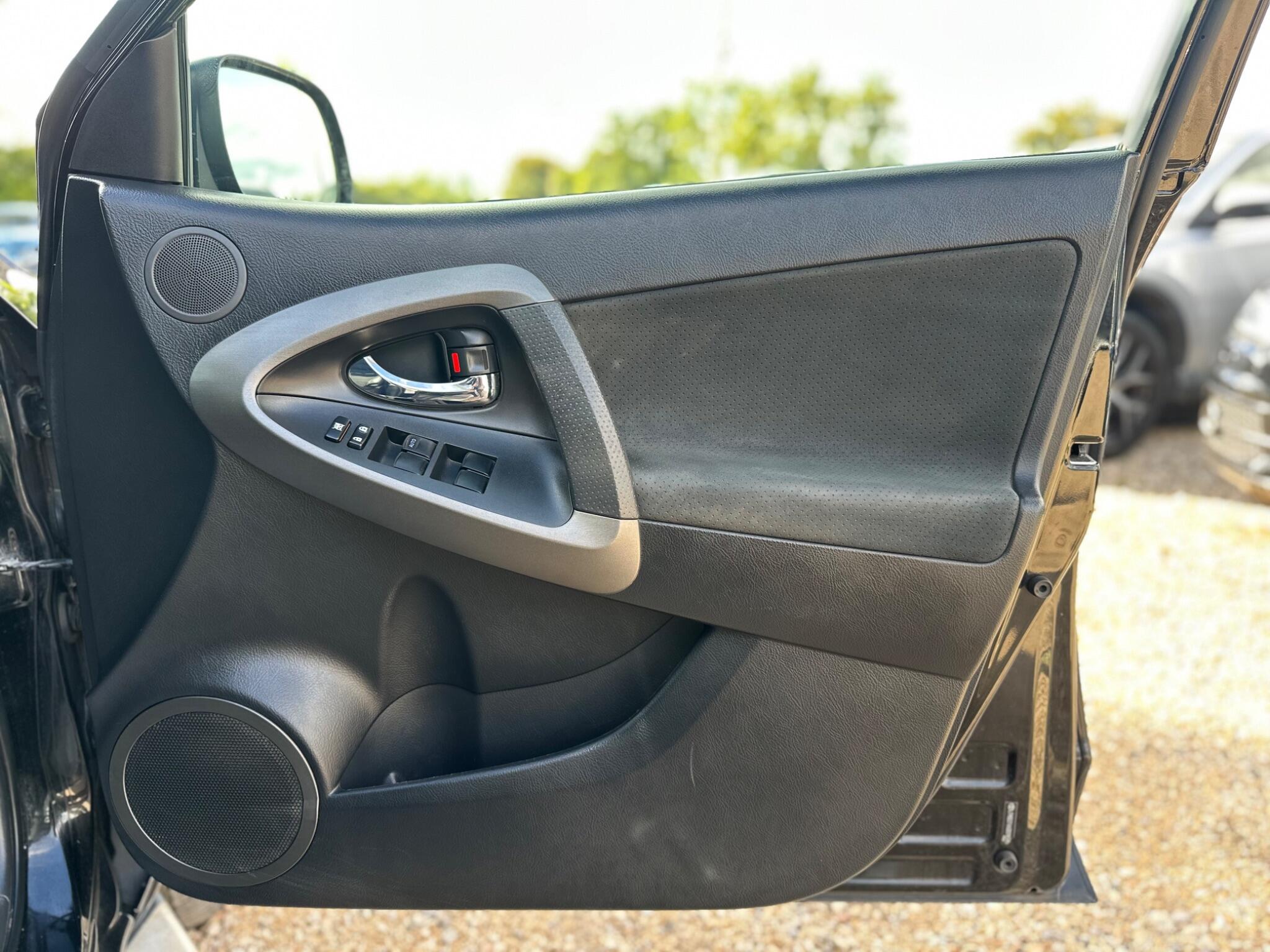 Toyota Rav4 view 56