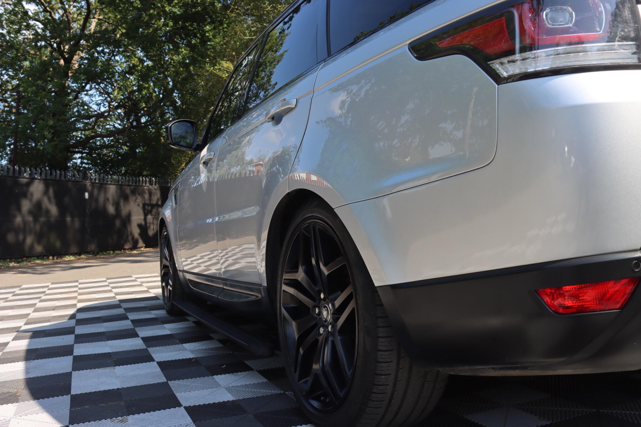 Land Rover Range Rover Sport view 26