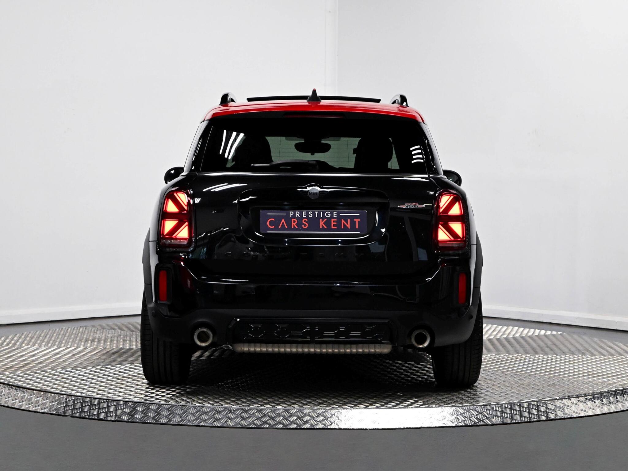 MINI Countryman view 6