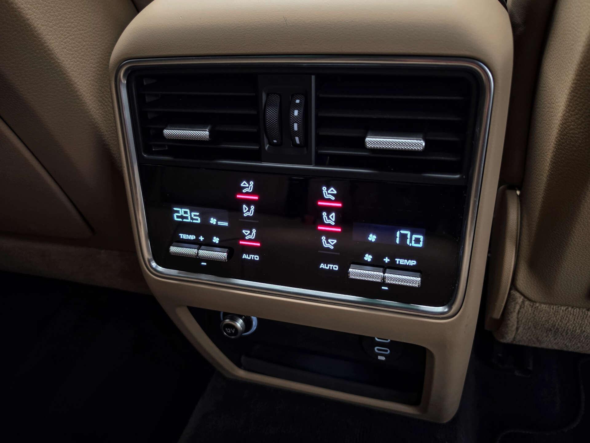 Porsche Cayenne view 17
