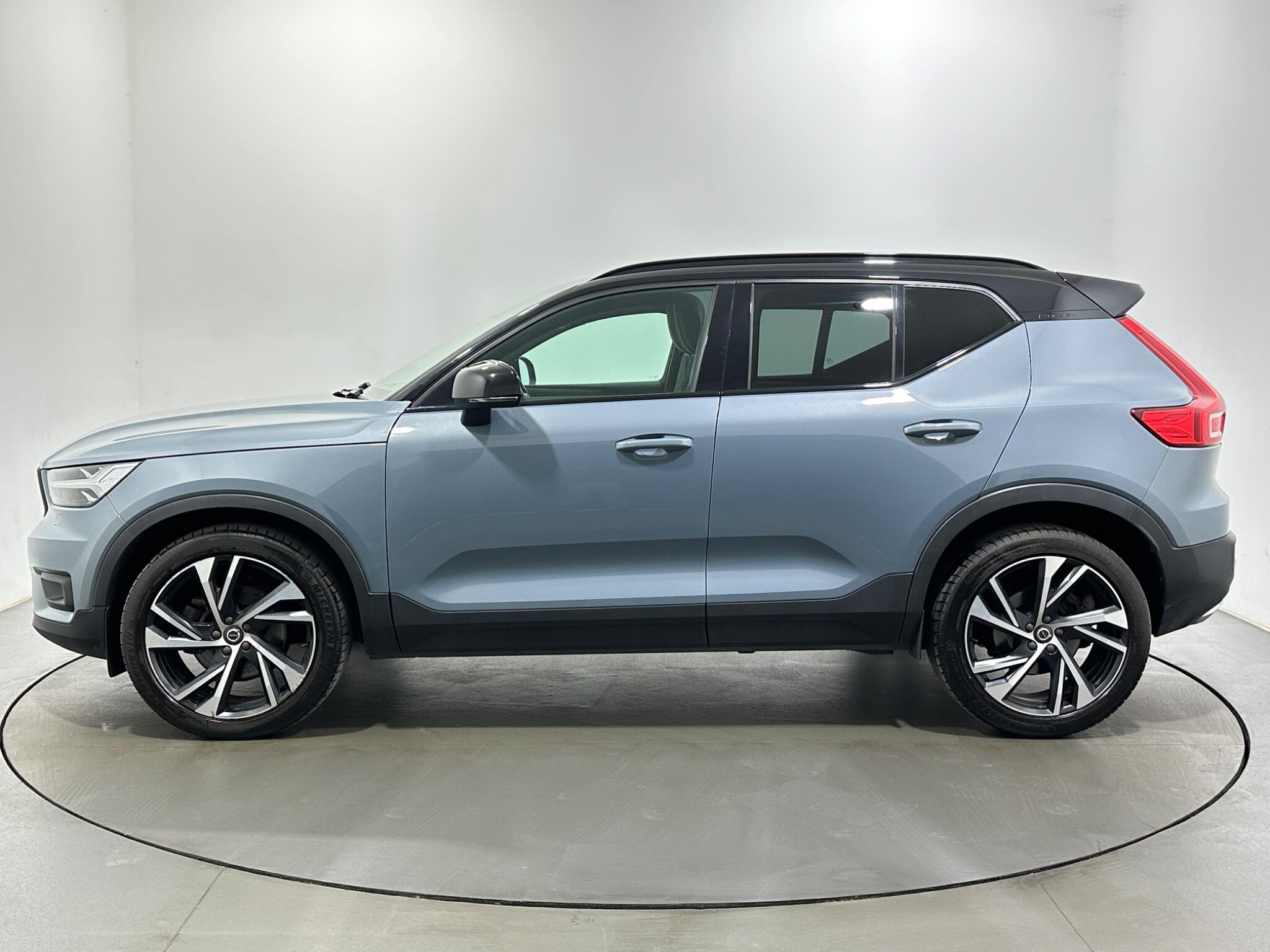 Volvo XC40 view 5