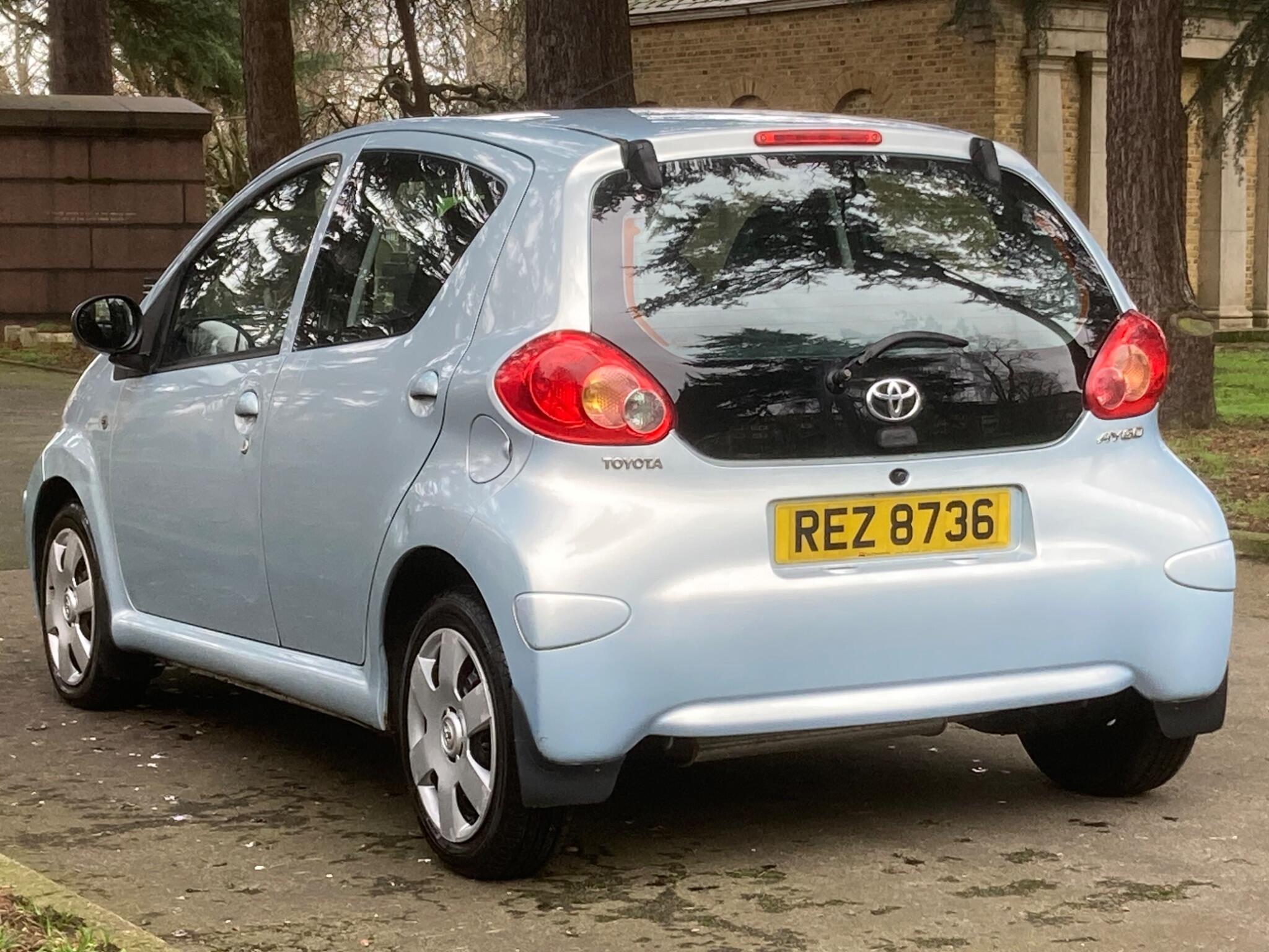 Toyota Aygo view 4
