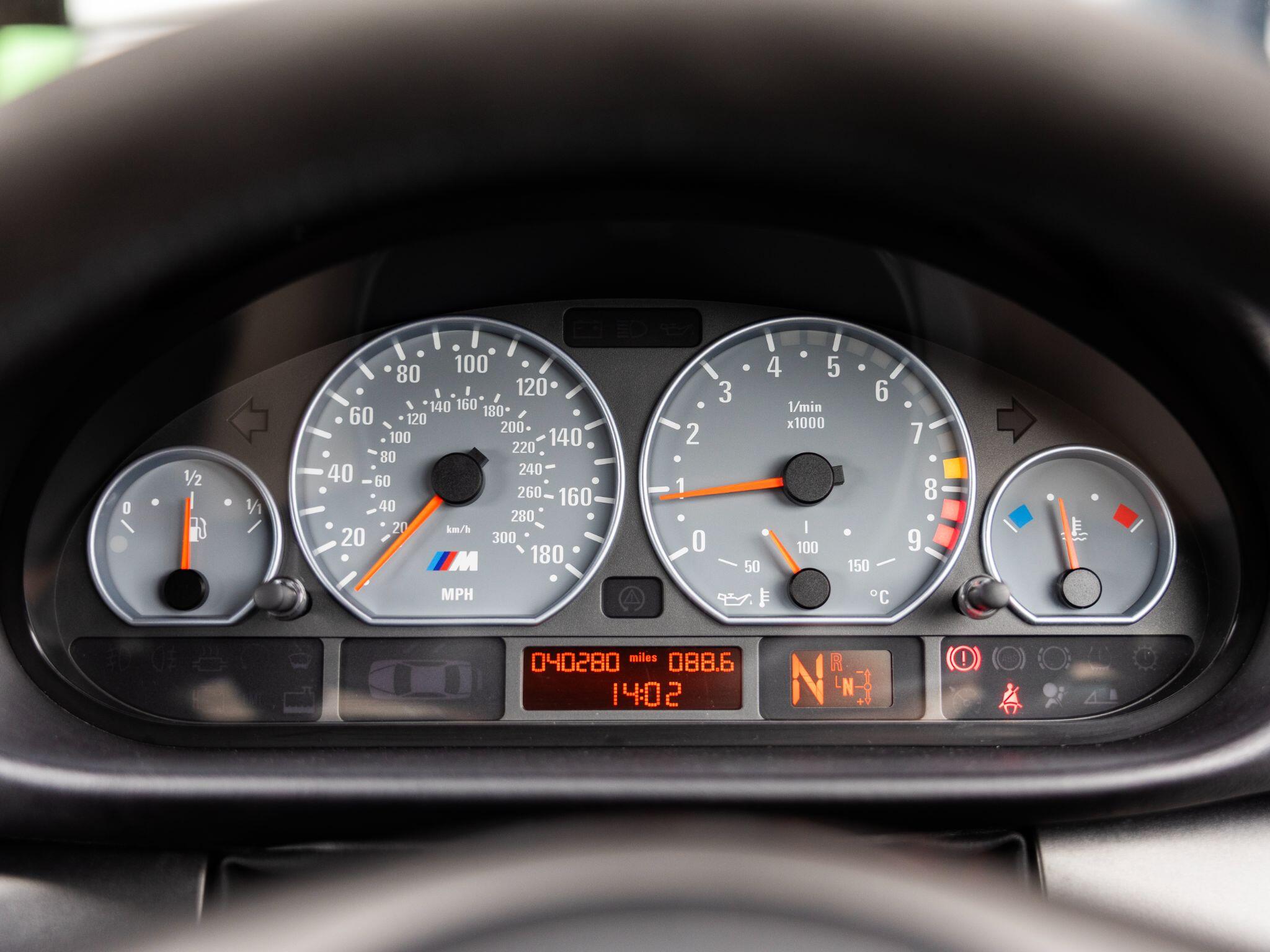 BMW M3 view 31