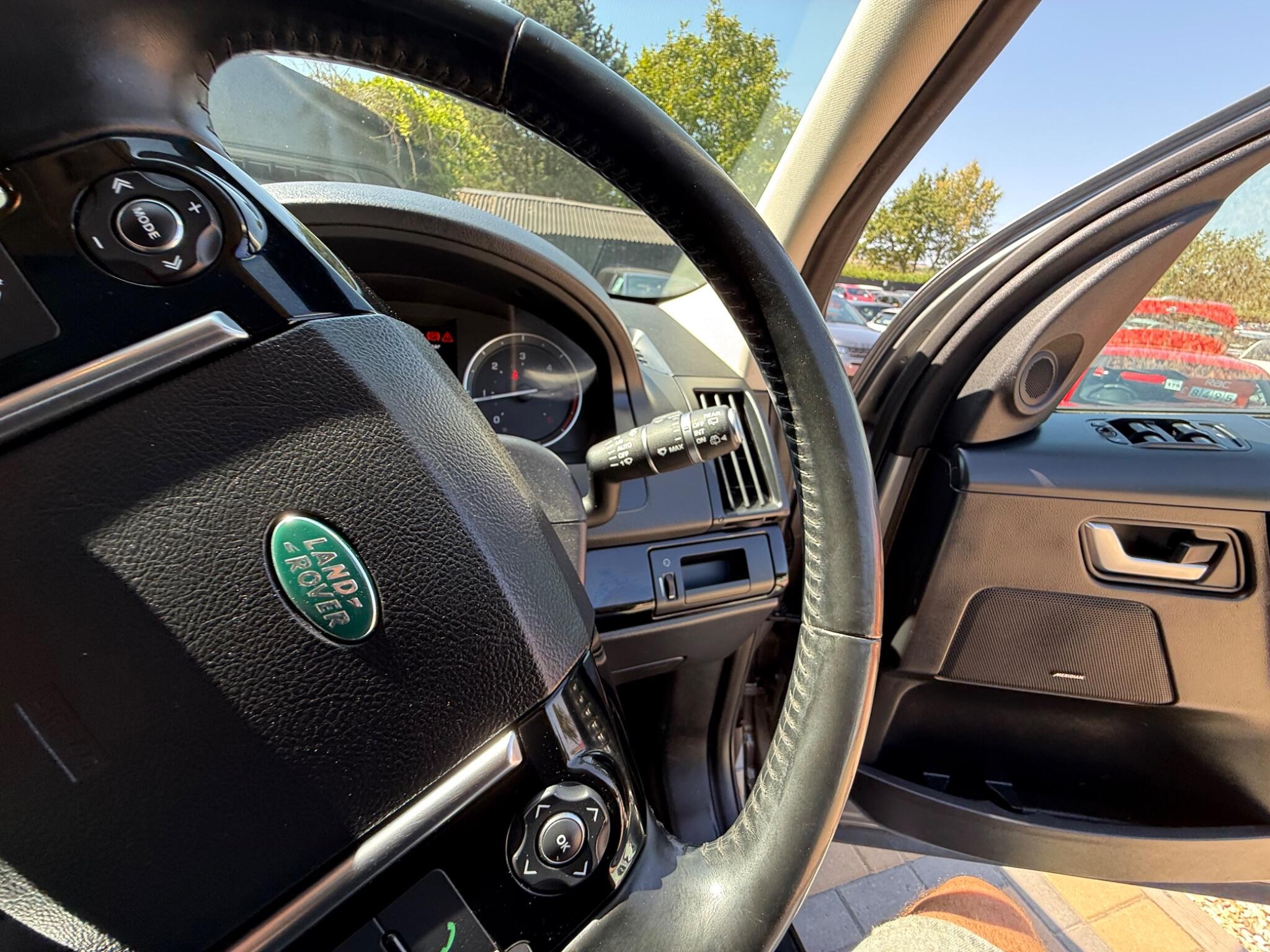 Land Rover Freelander view 32