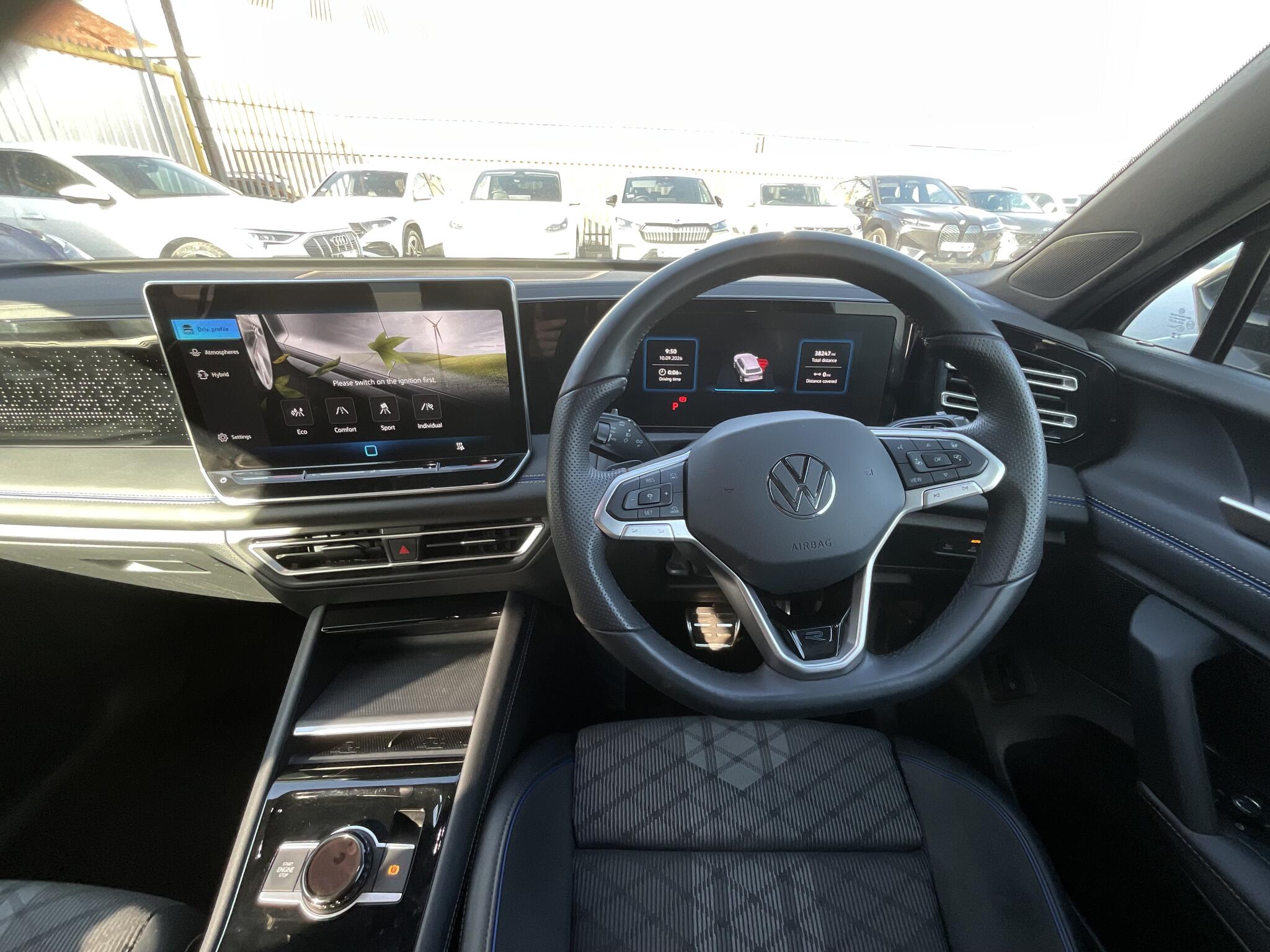 Volkswagen Tiguan view 6