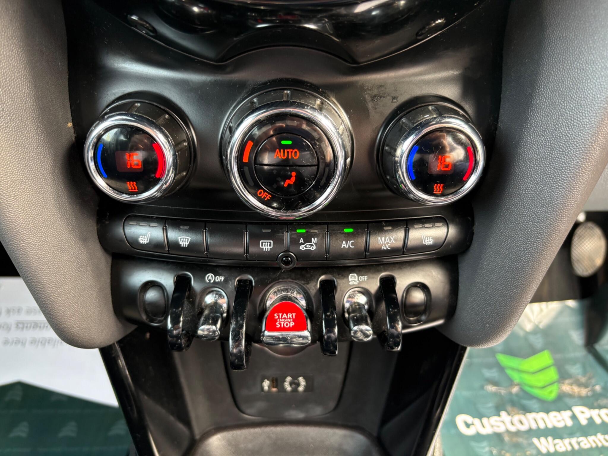 Mini Hatch view 11