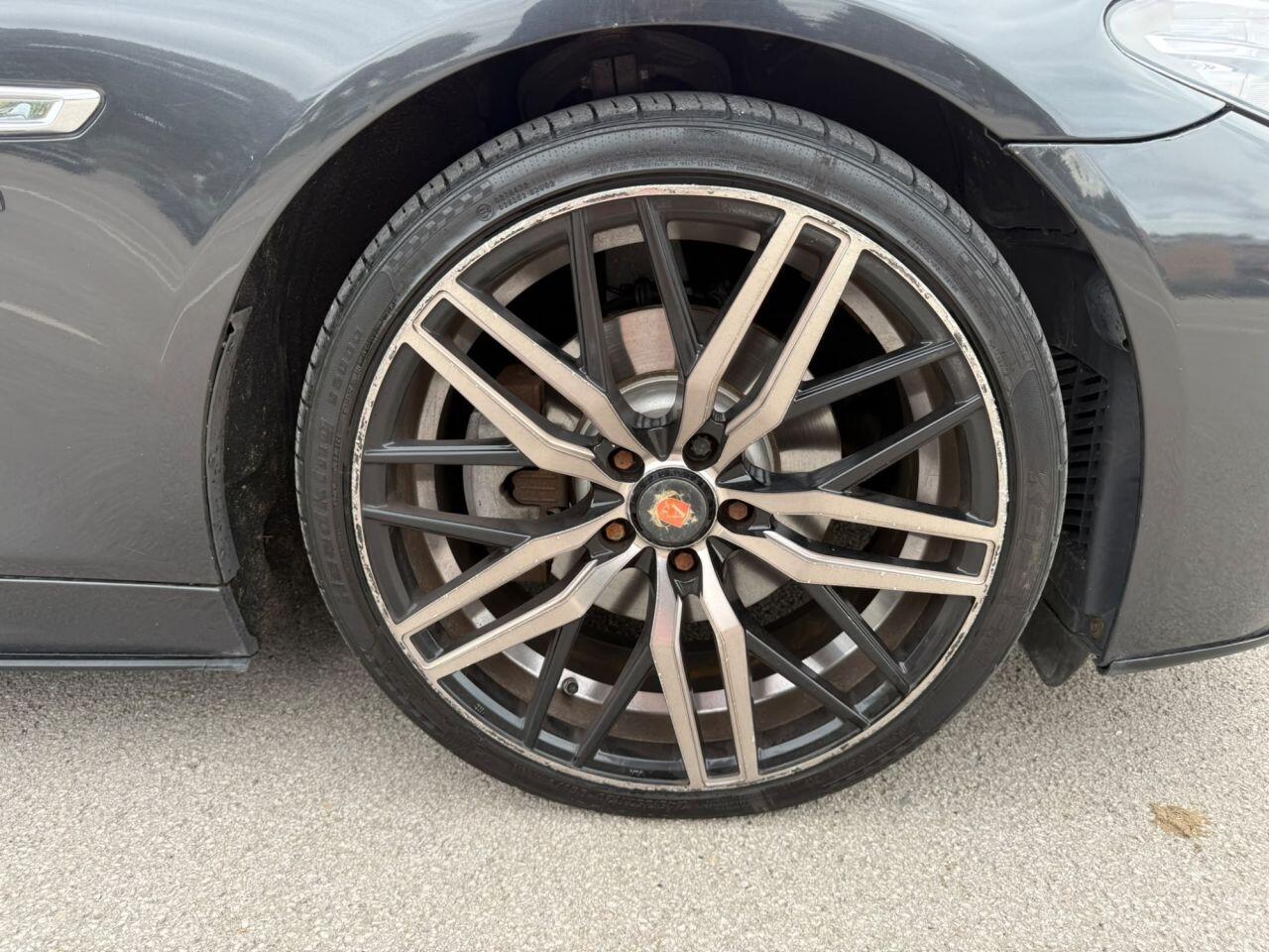BMW 5 Series view 73