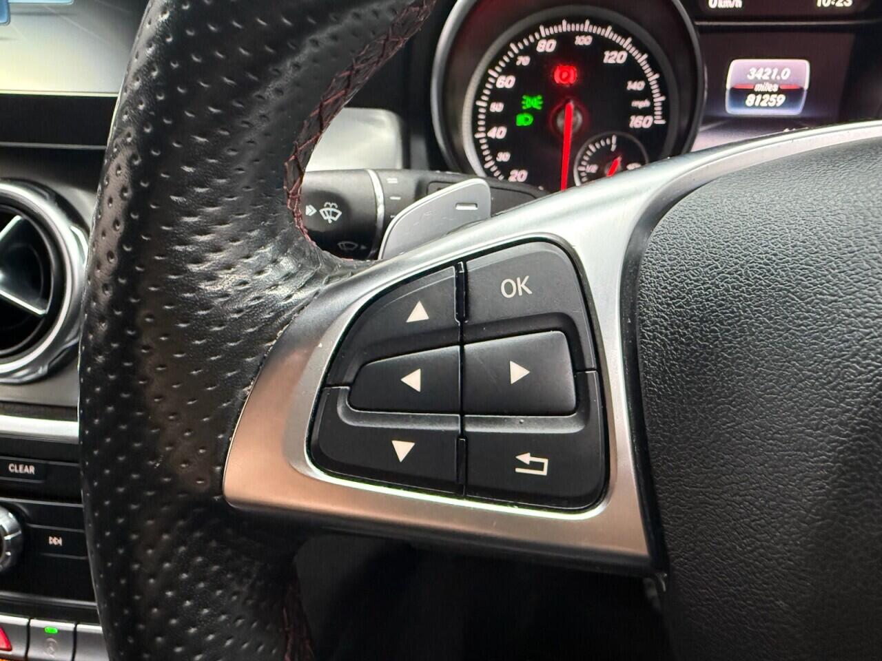 Mercedes-Benz Gla view 16