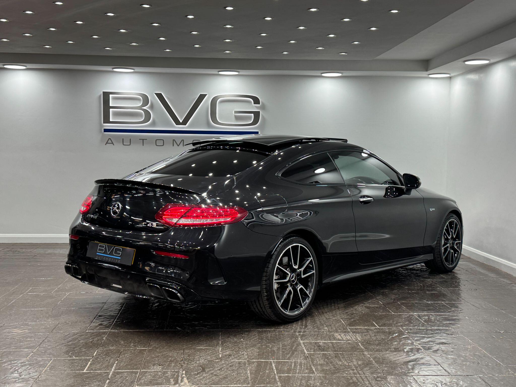 Mercedes-Benz C-Class view 9
