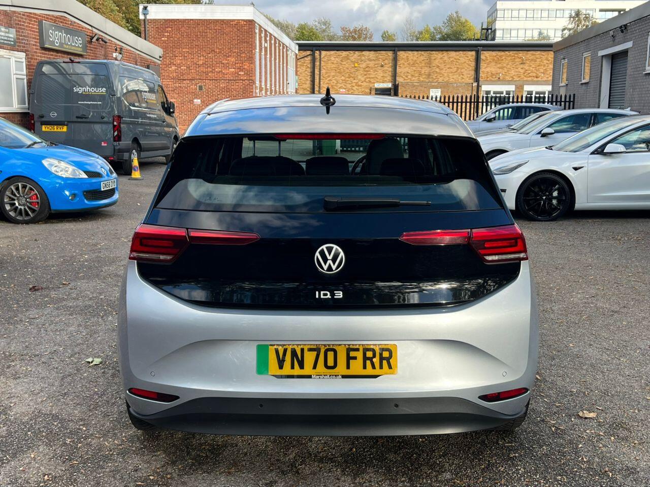 Volkswagen ID.3 view 12
