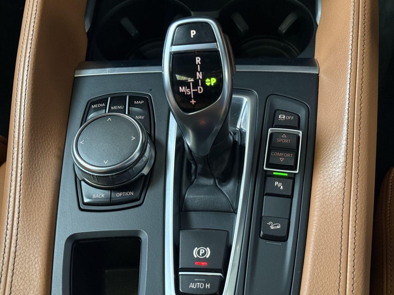 BMW X6 view 57