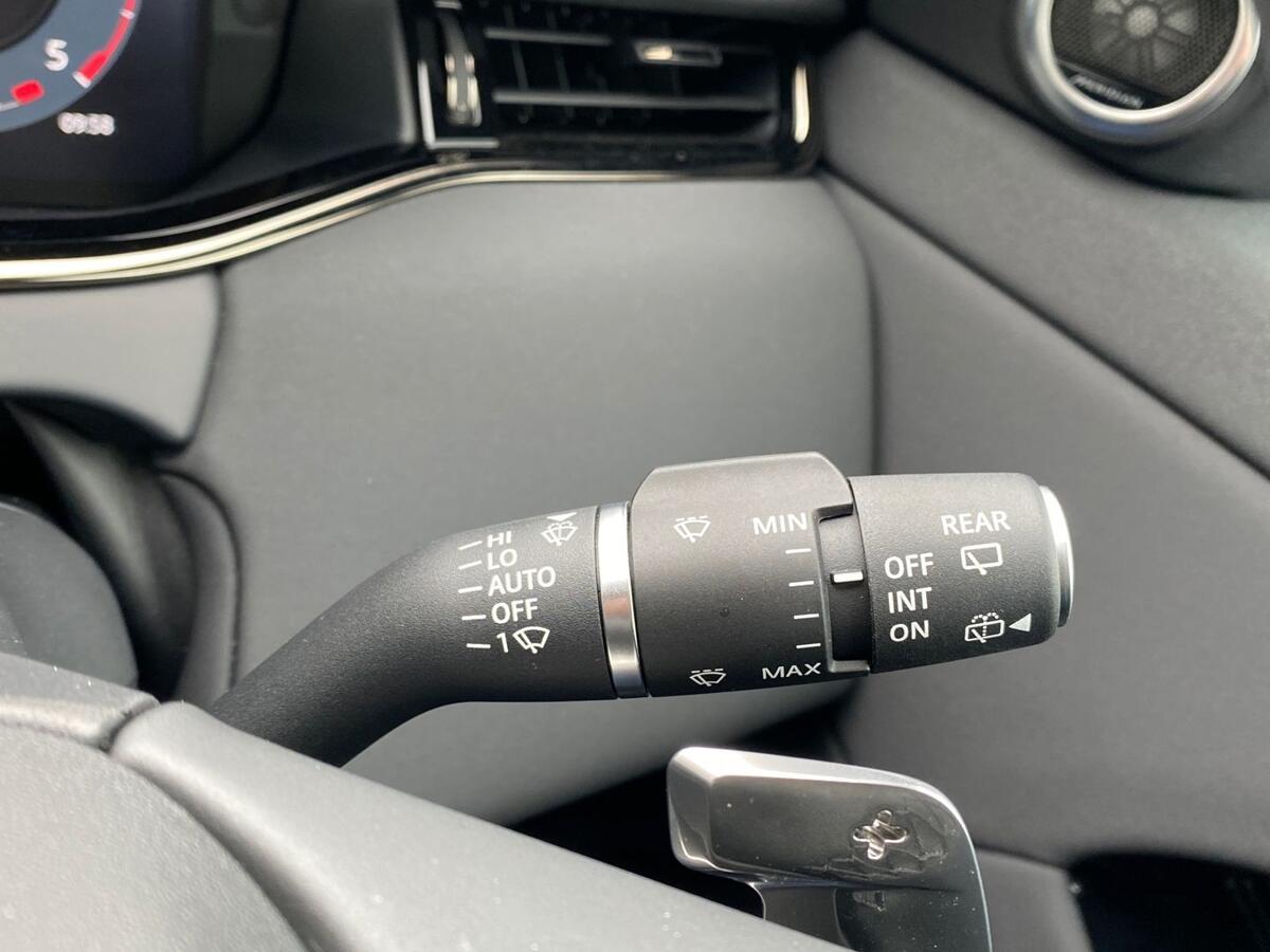 Land Rover Range Rover Evoque view 41