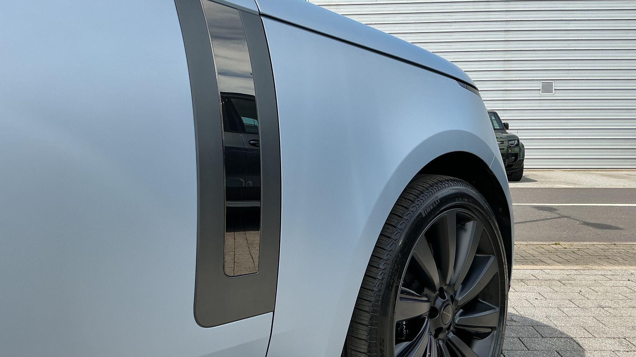 Land Rover Range Rover view 28