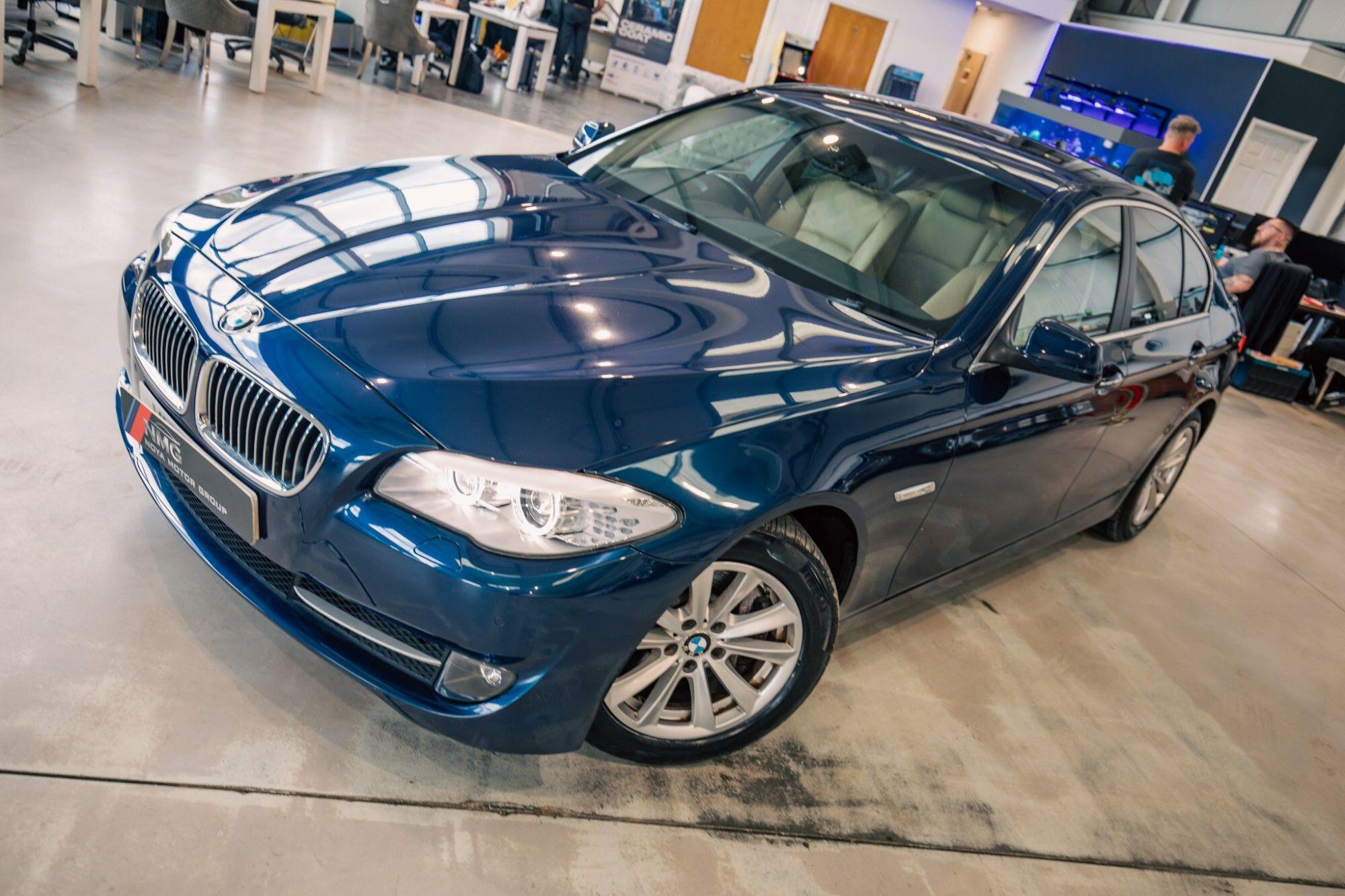 BMW 5 Series view 5