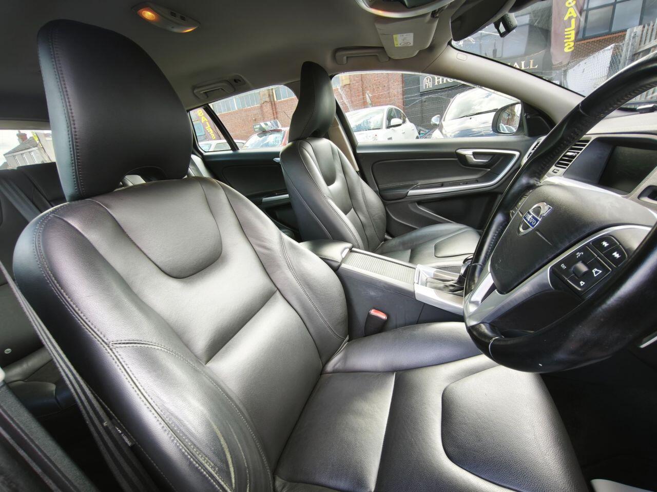 Volvo V60 view 5