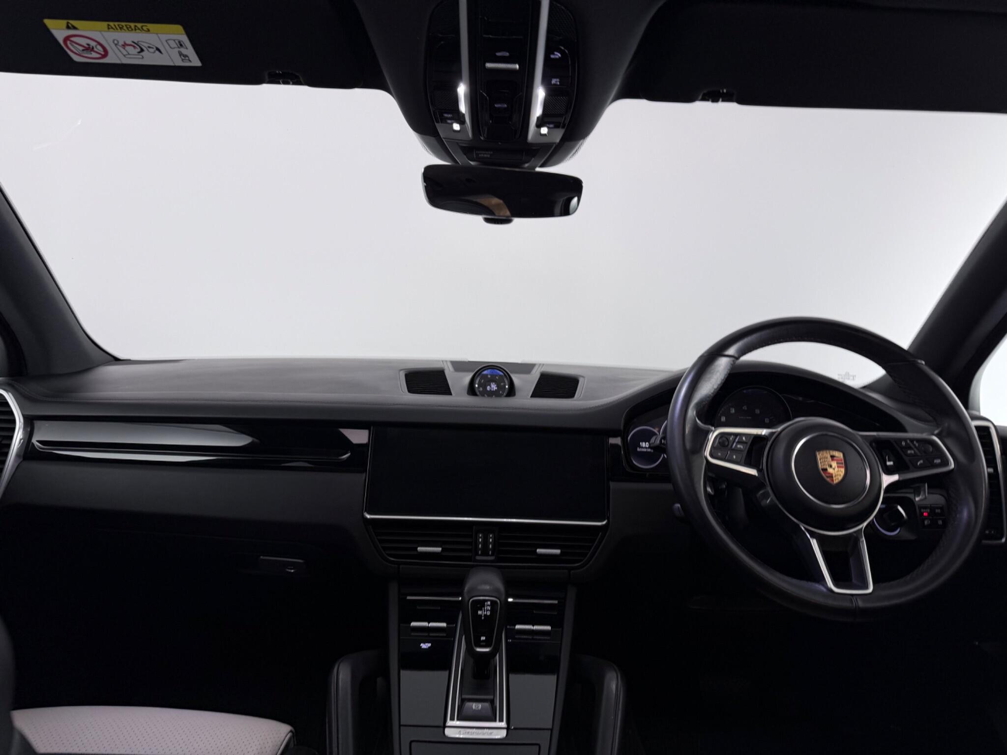 Porsche Cayenne view 17