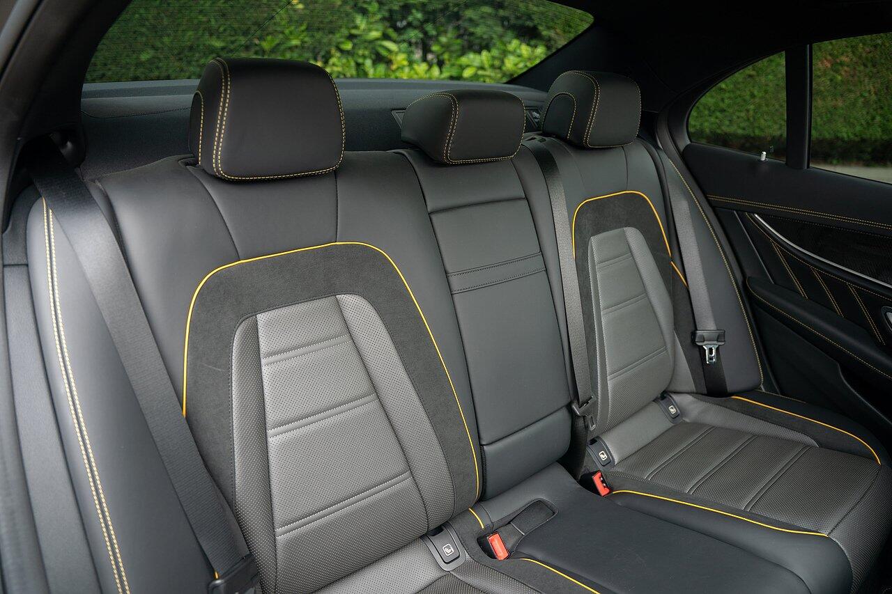 Mercedes-Benz E-Class view 14