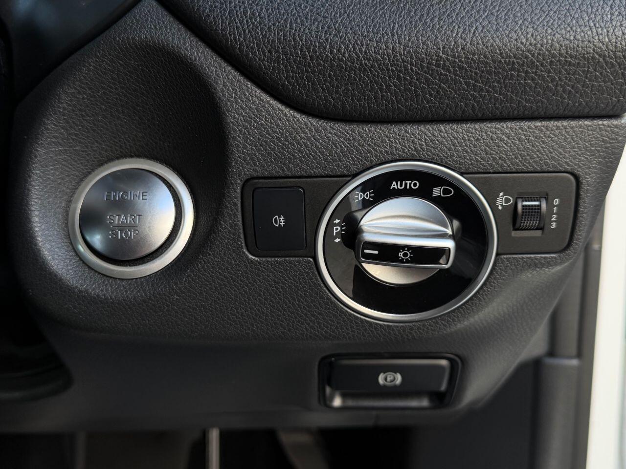 Mercedes-Benz Cla view 27