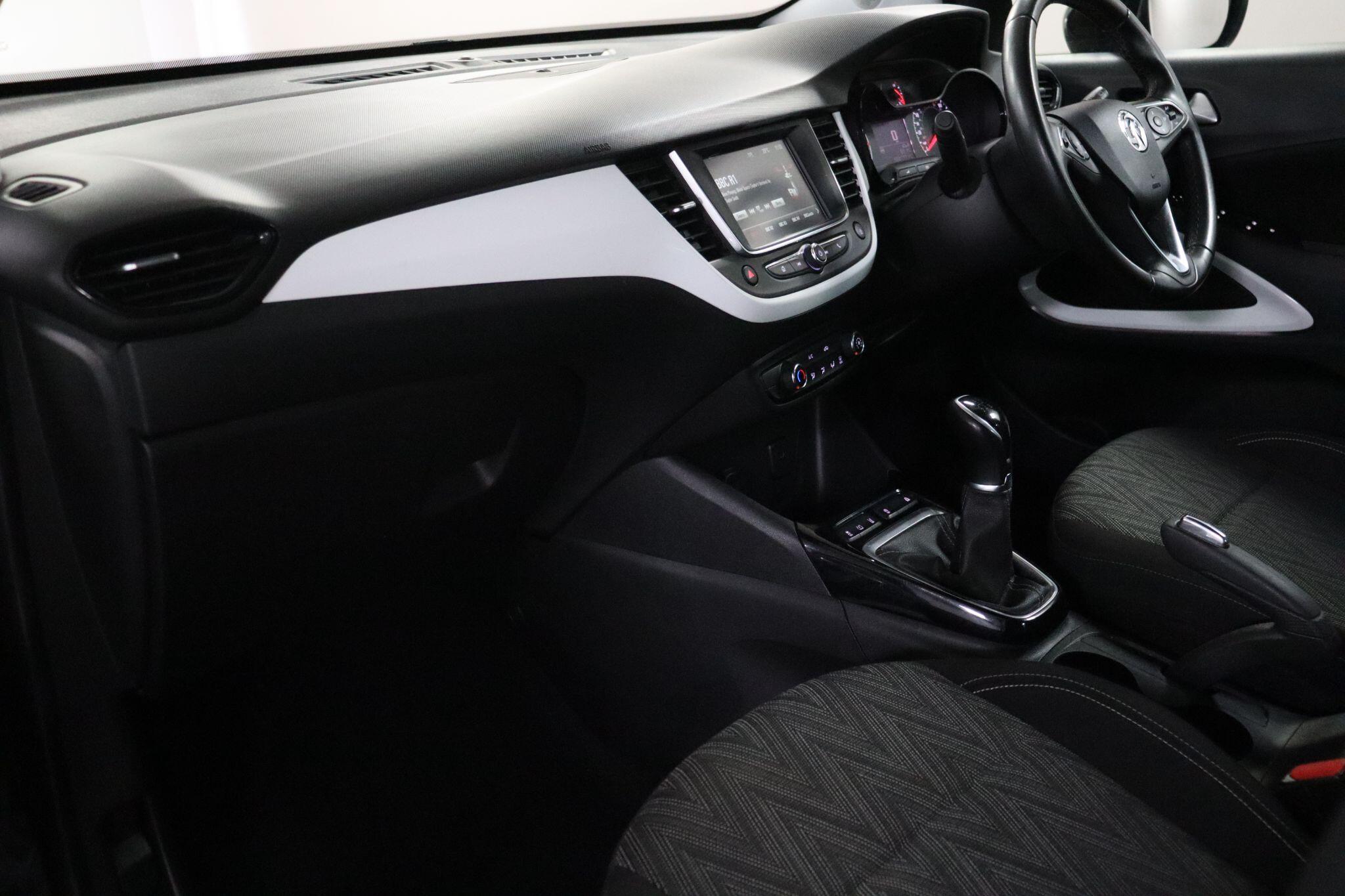 Vauxhall Crossland X view 34
