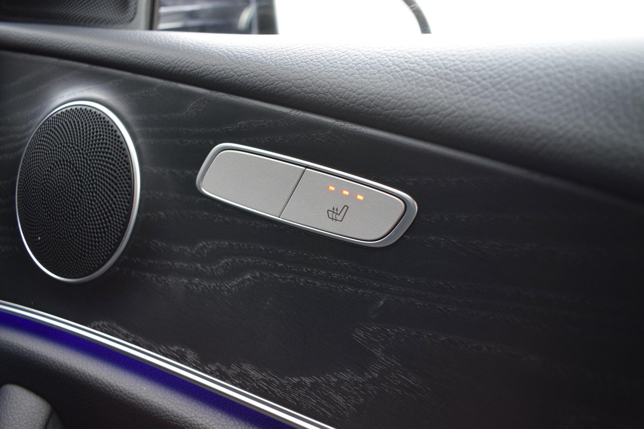 Mercedes-Benz E-Class view 16