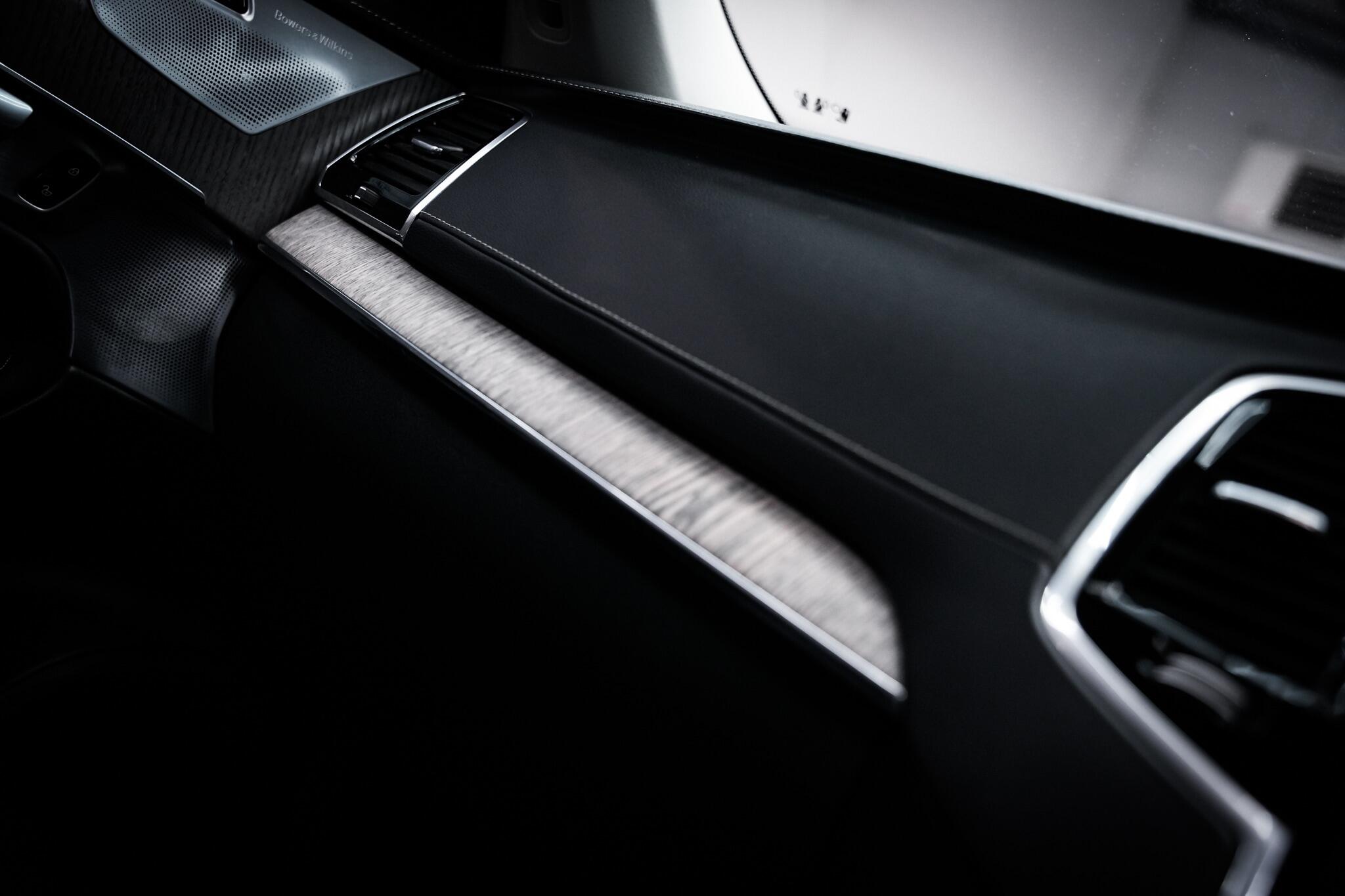 Volvo XC90 view 47