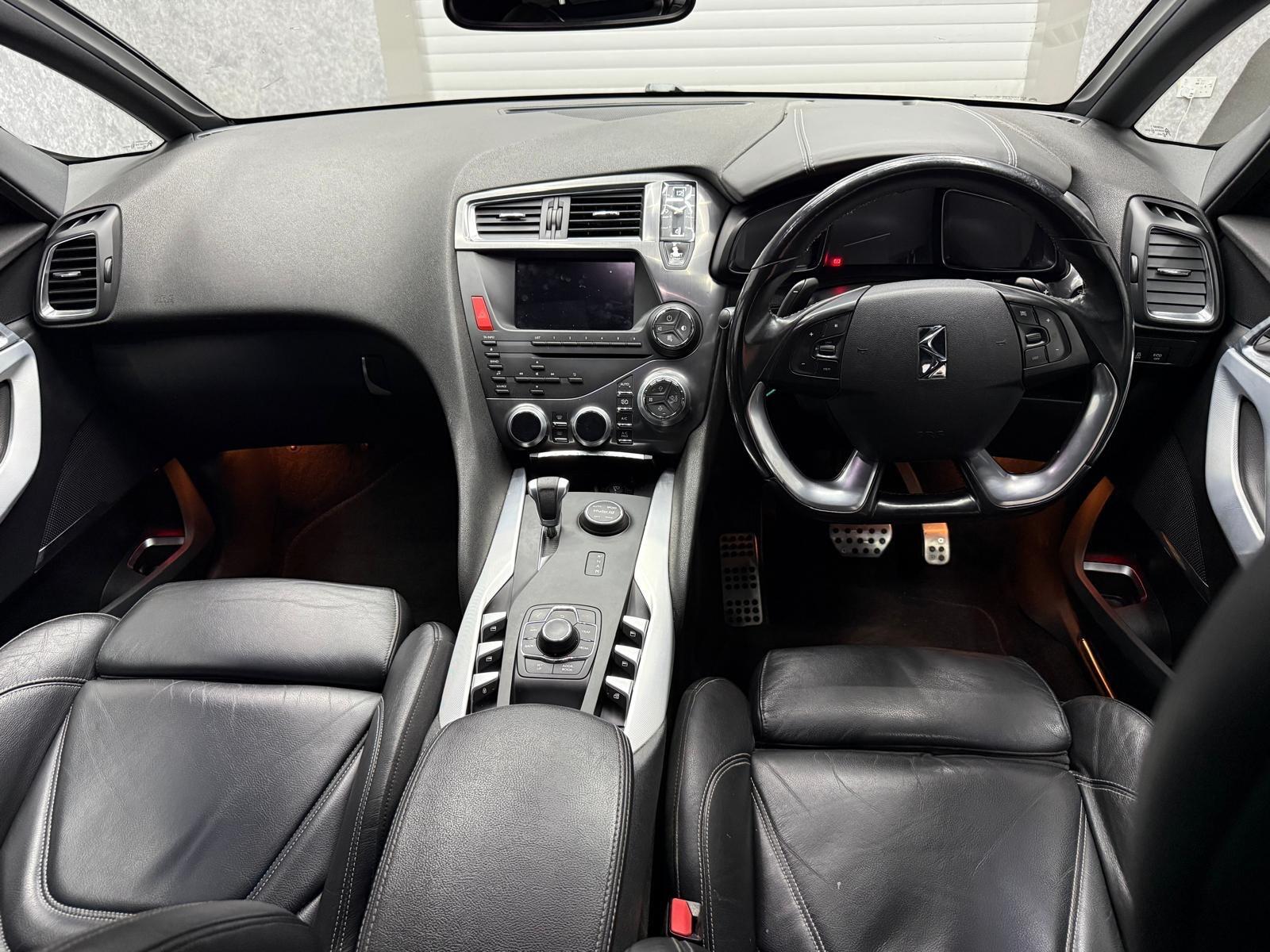 Citroen DS5 view 12