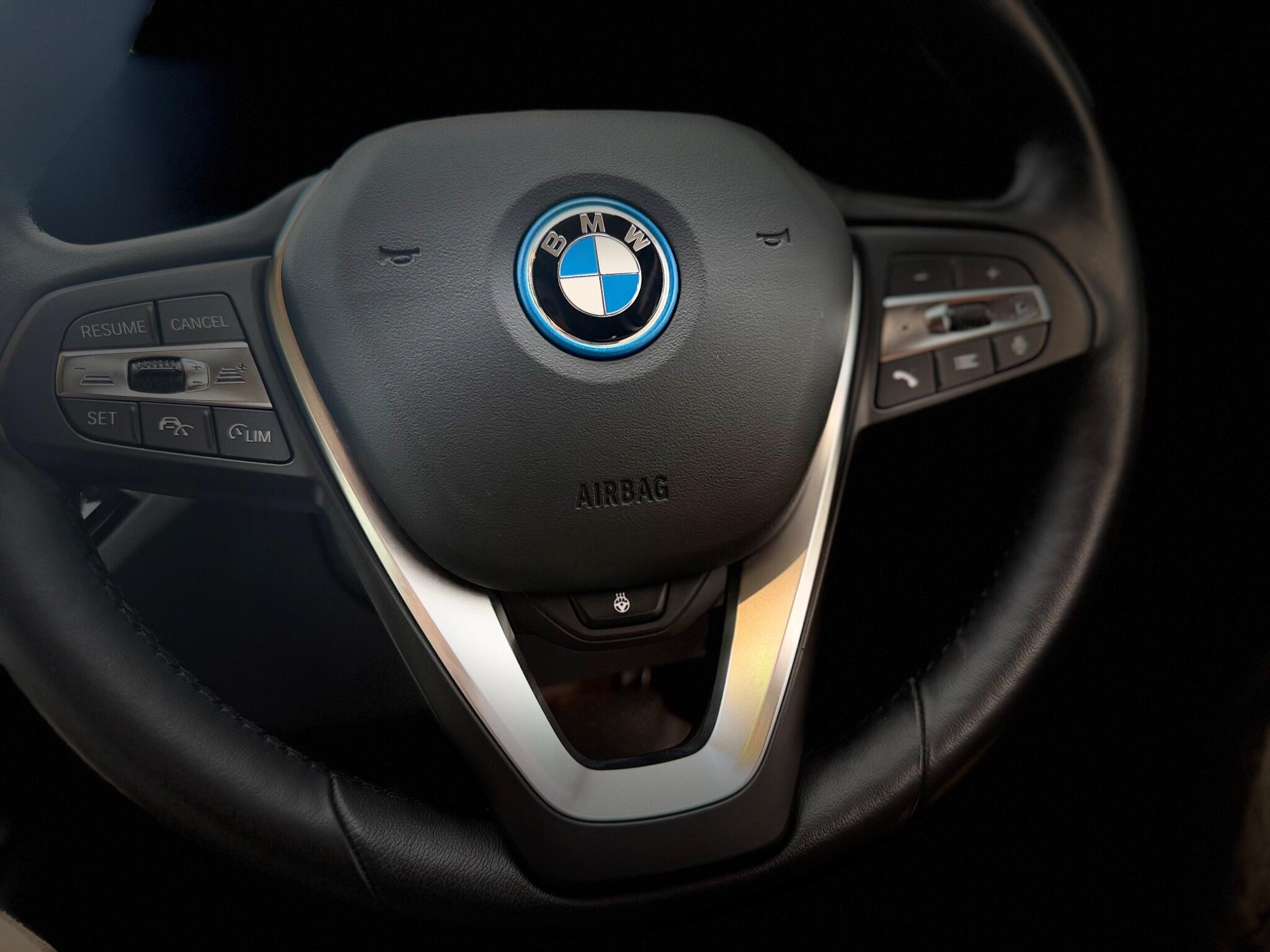 BMW I4 view 30