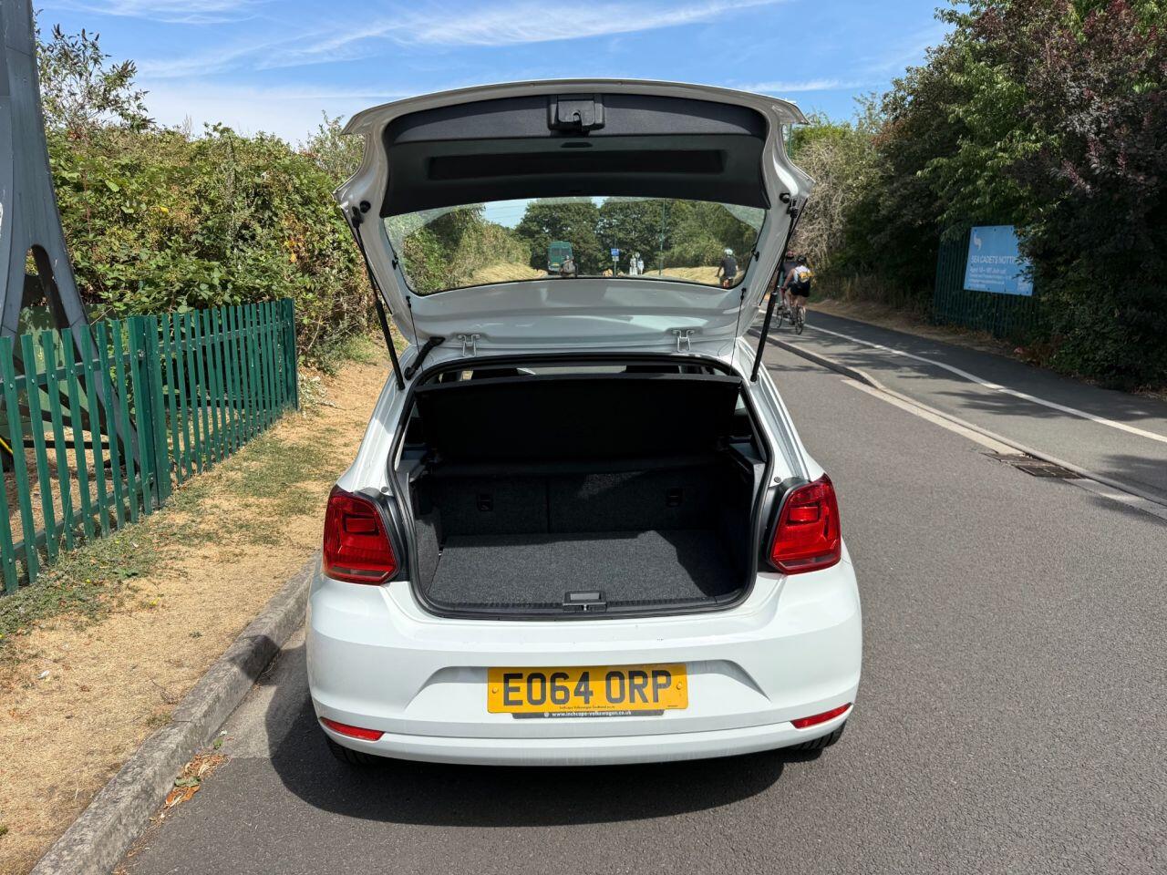 Volkswagen Polo view 28