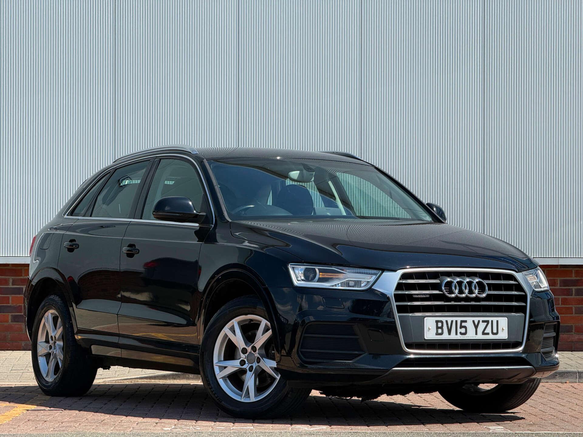 Audi Q3 view 5