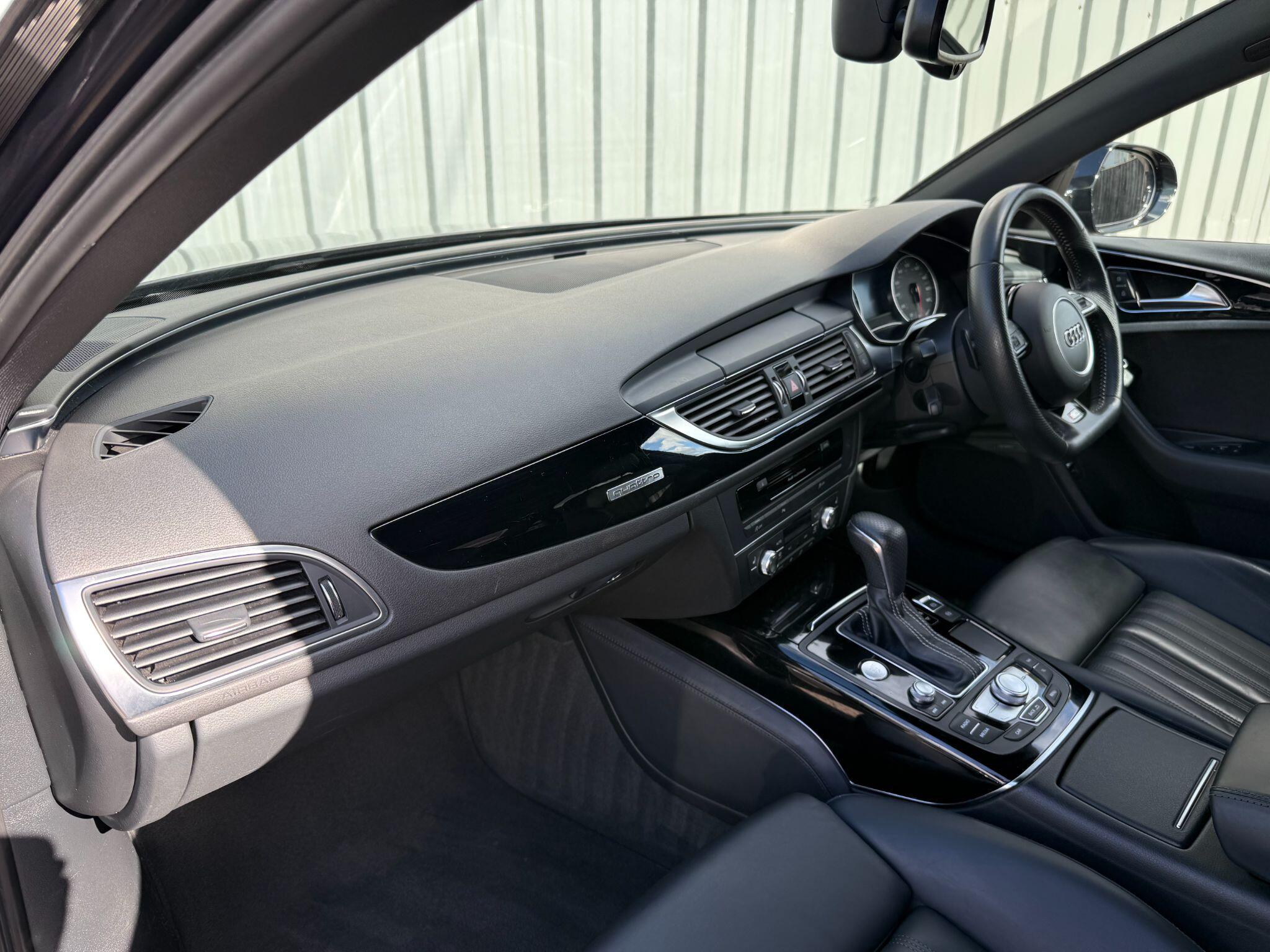 Audi A6 view 18