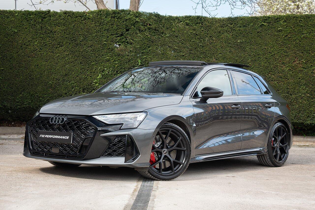Audi RS3 view 11