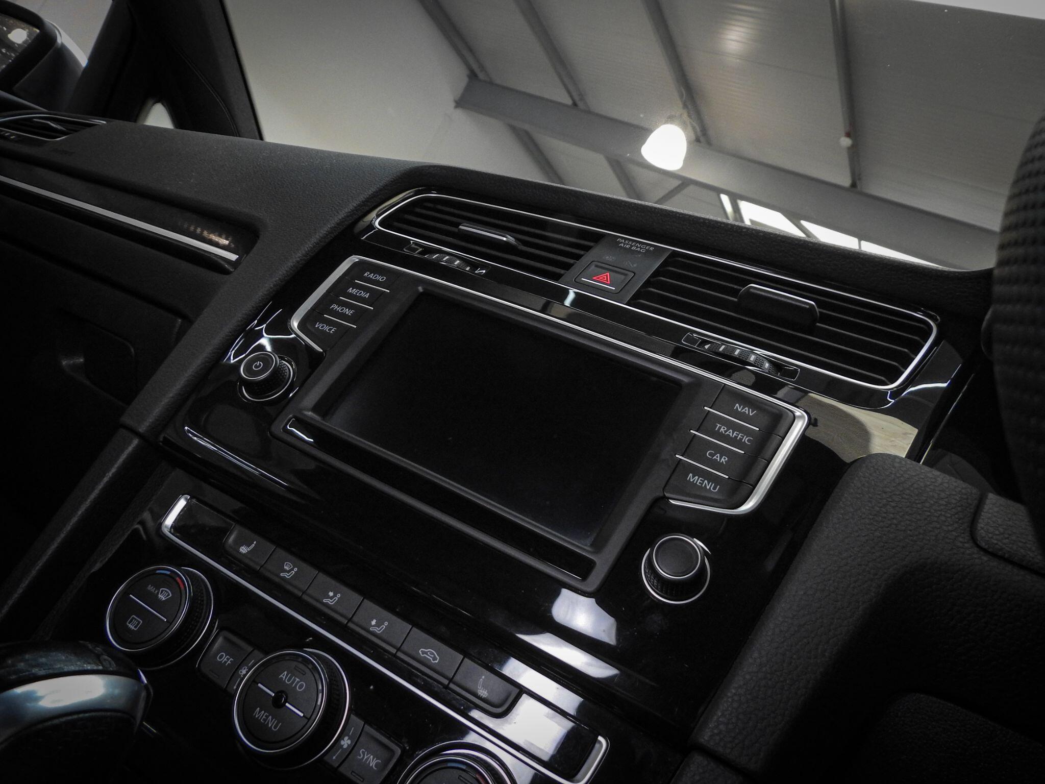 Volkswagen Golf view 31