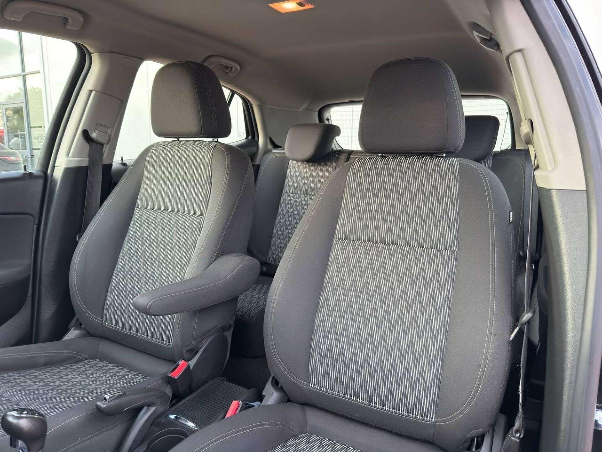 Vauxhall Mokka view 45