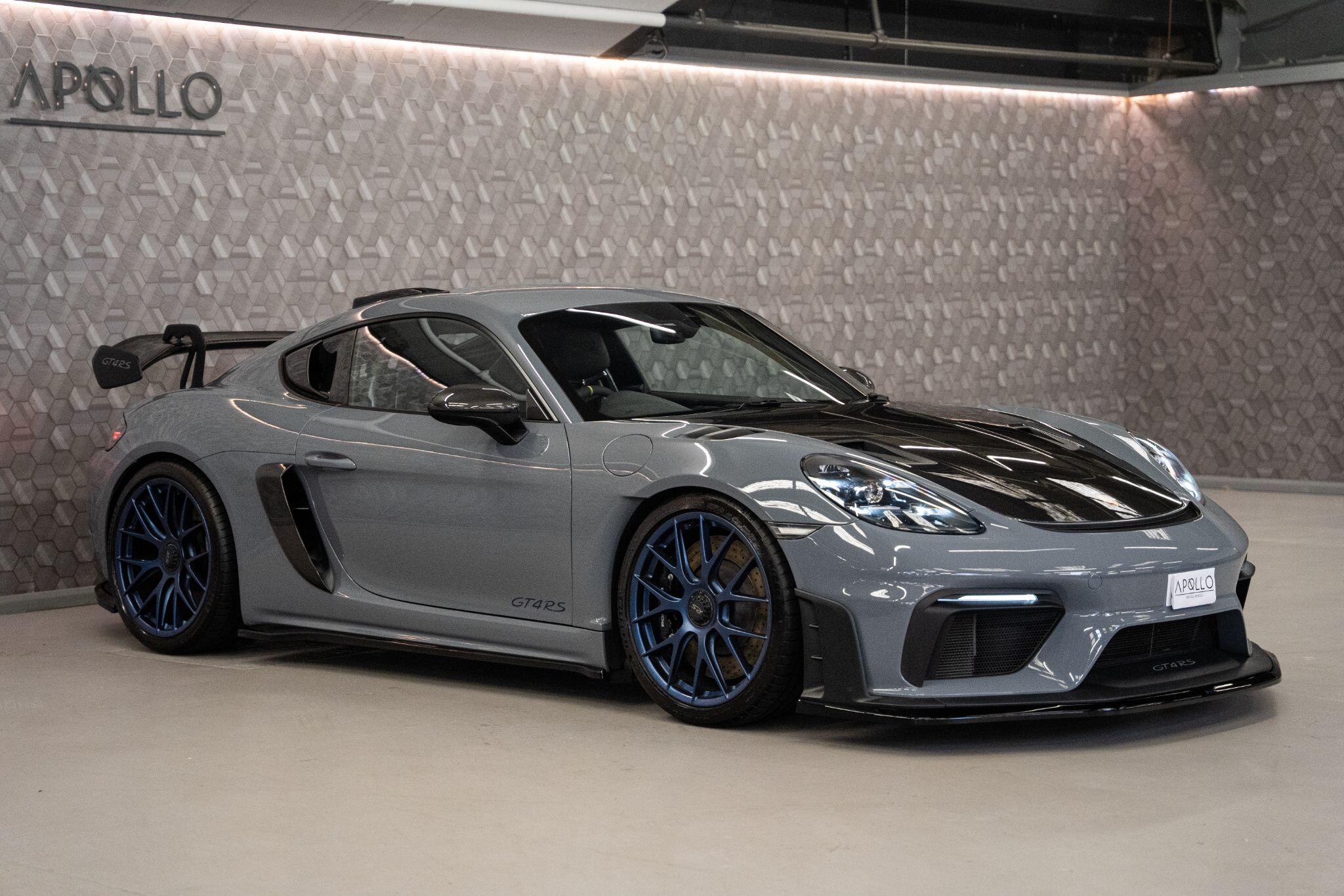 Porsche Cayman view 8