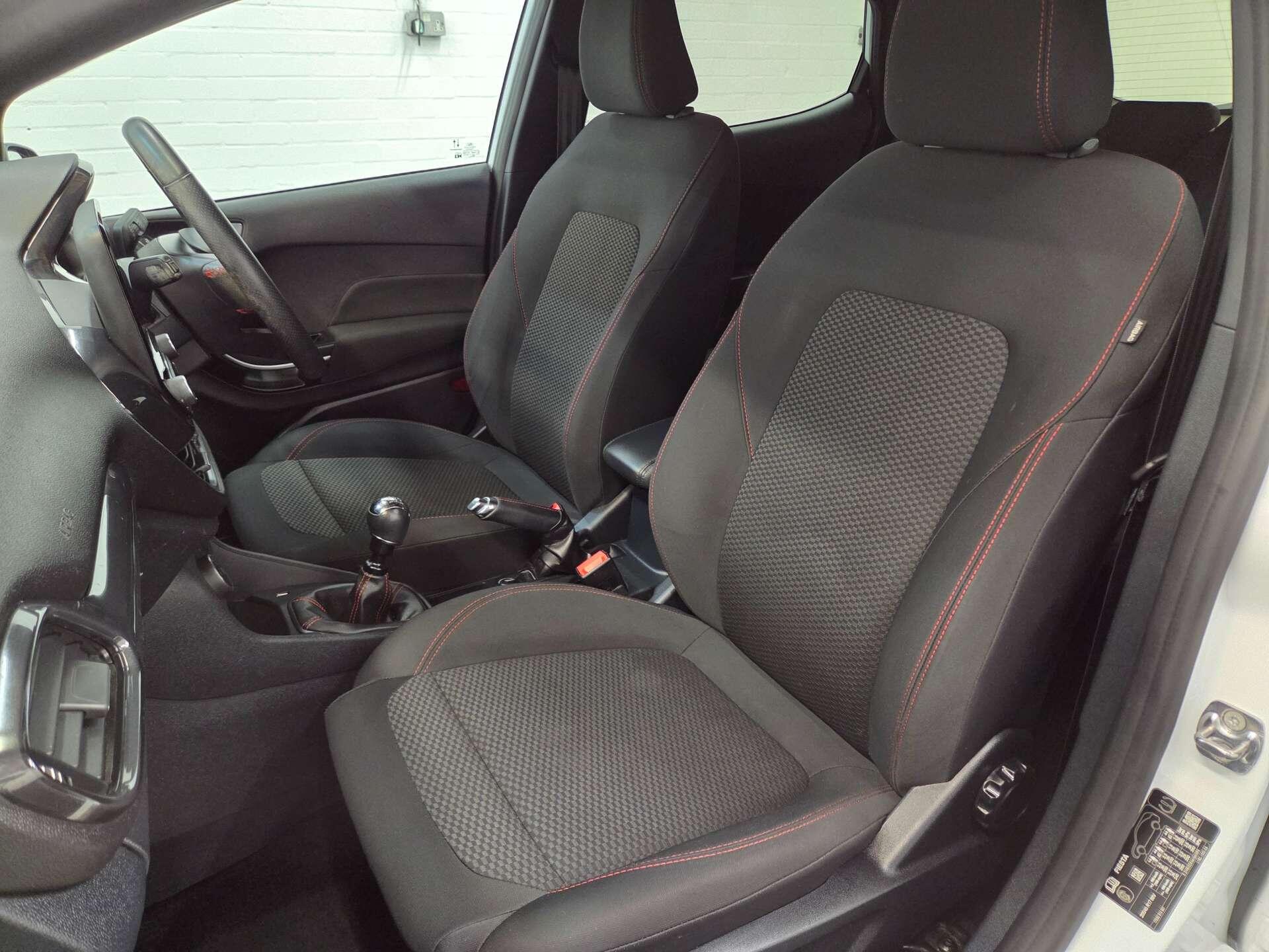 Ford Fiesta view 10