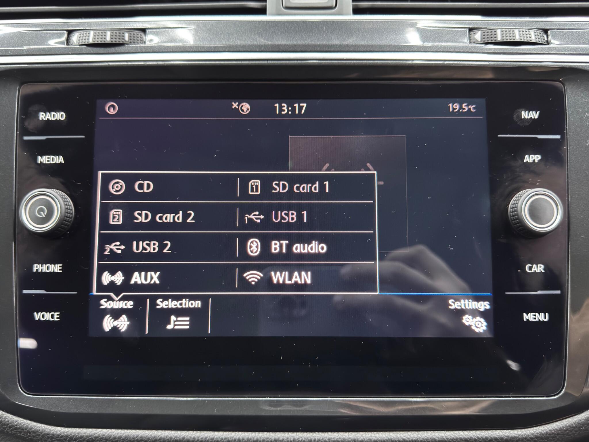 Volkswagen Tiguan Allspace view 32