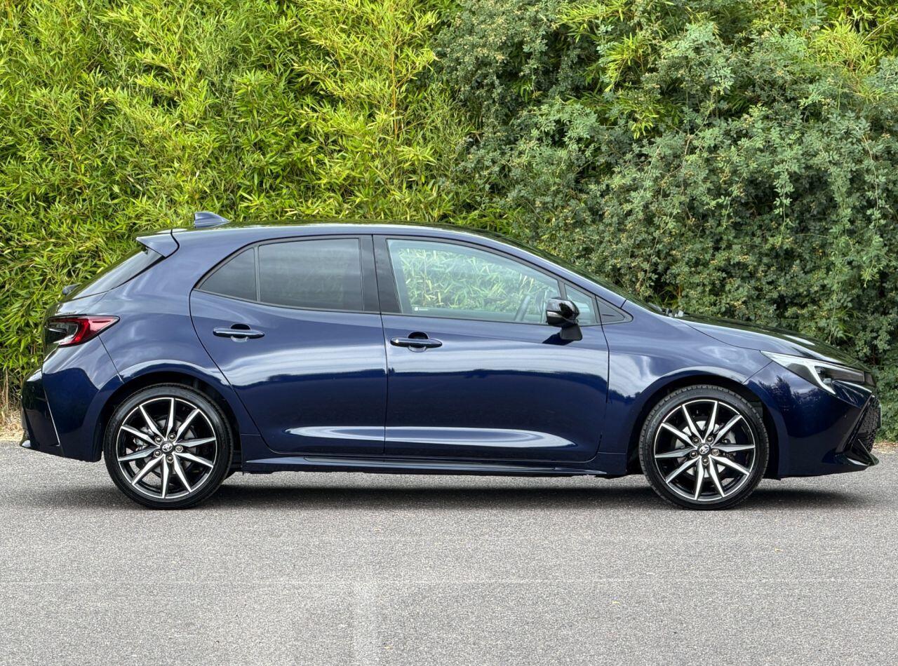 Toyota Corolla view 3