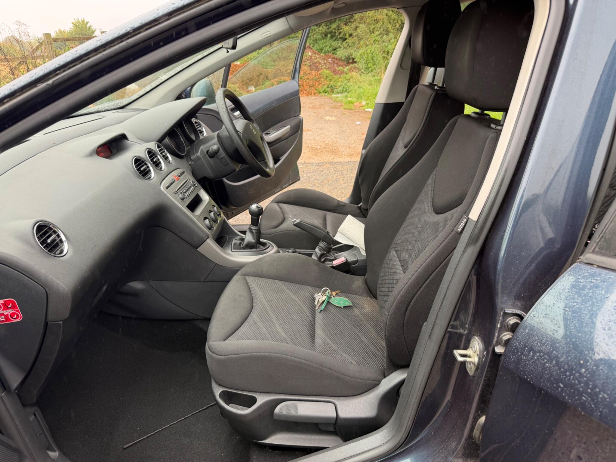 Peugeot 308 view 25