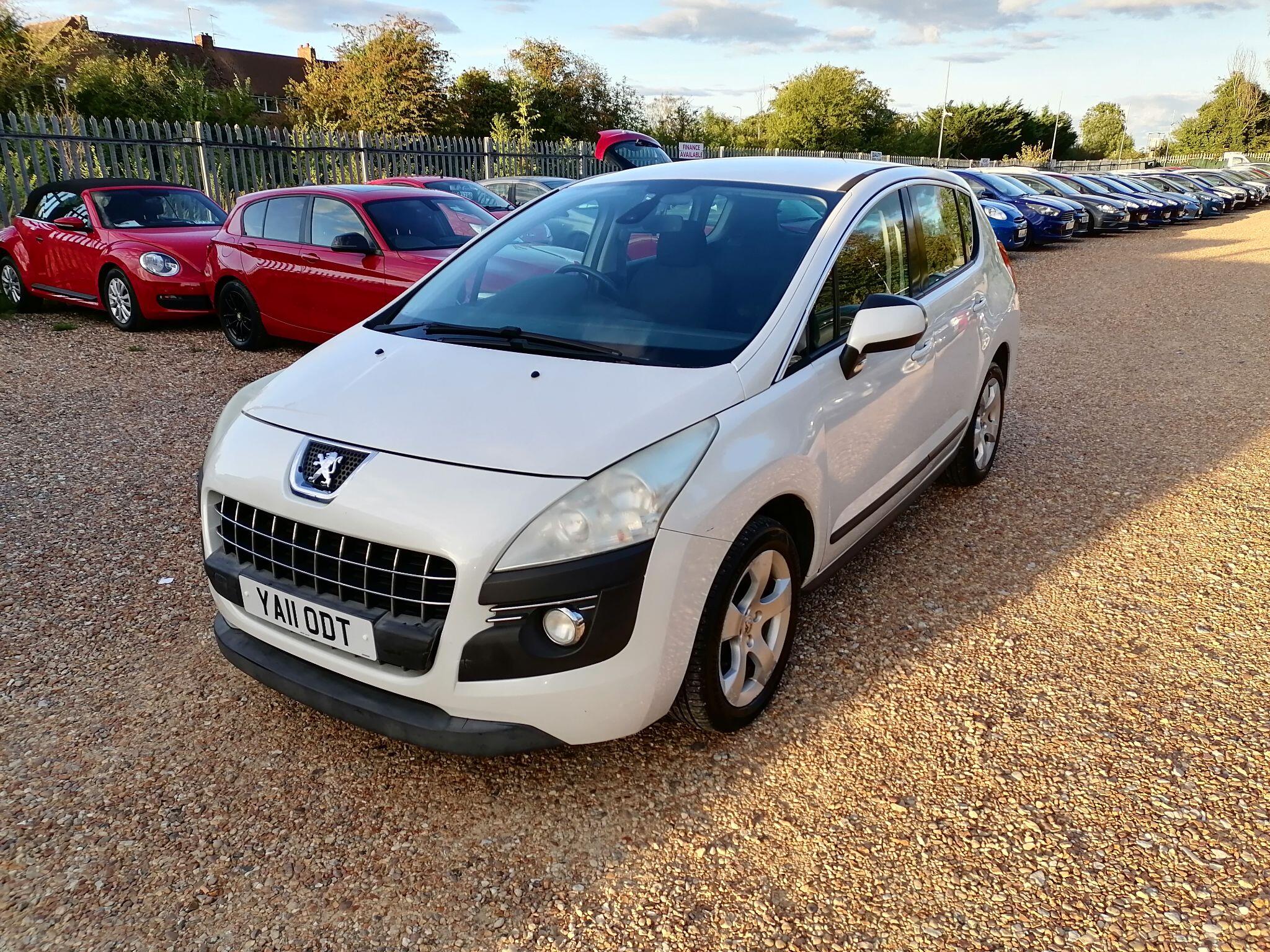 Peugeot 3008 view 3