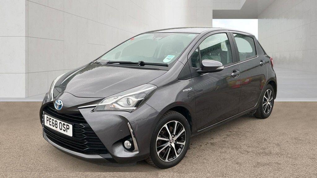 Toyota Yaris view 3